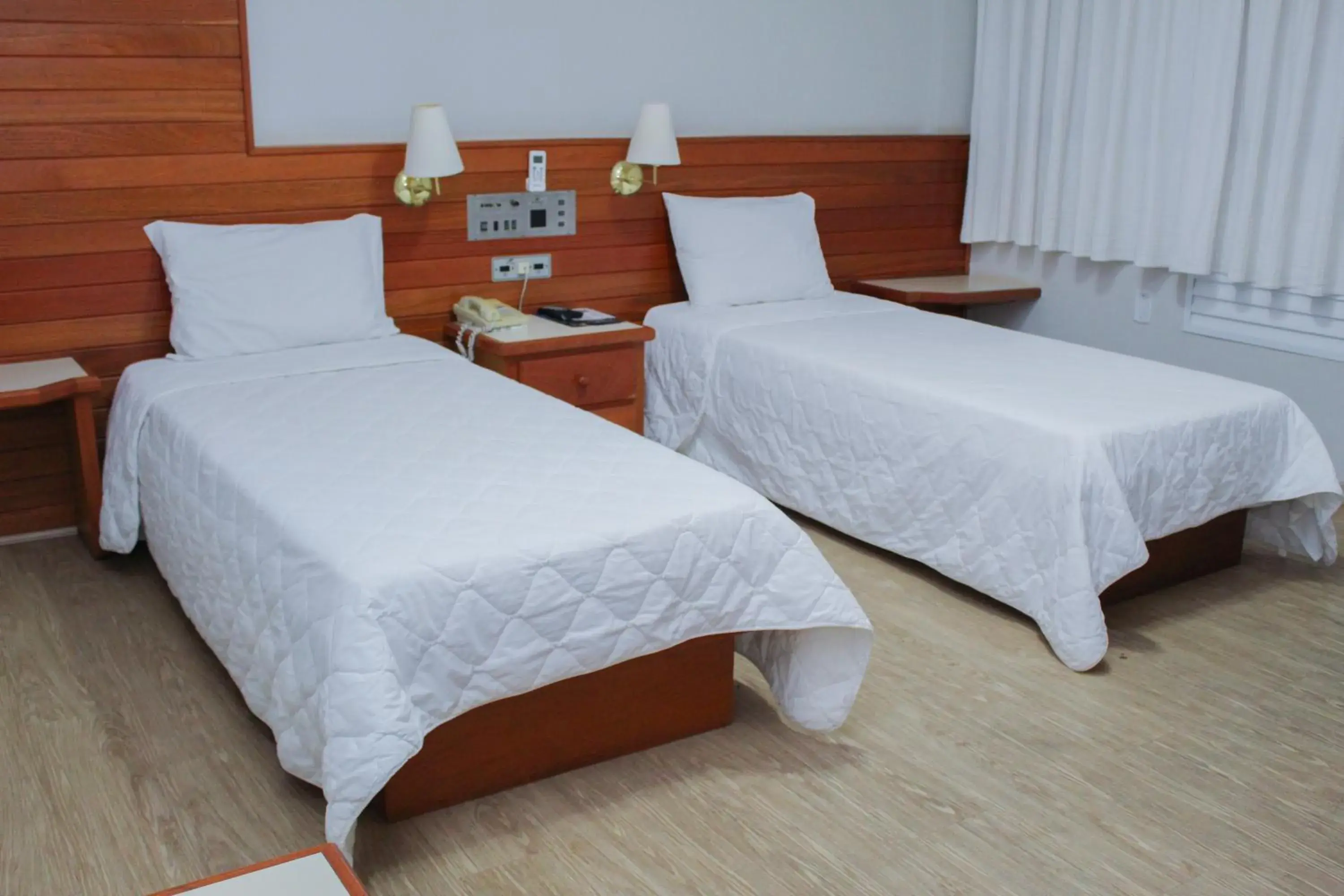 Twin Room - single occupancy in HD Plaza Hotel Twin Room - single occupancy in HD Plaza Hotel