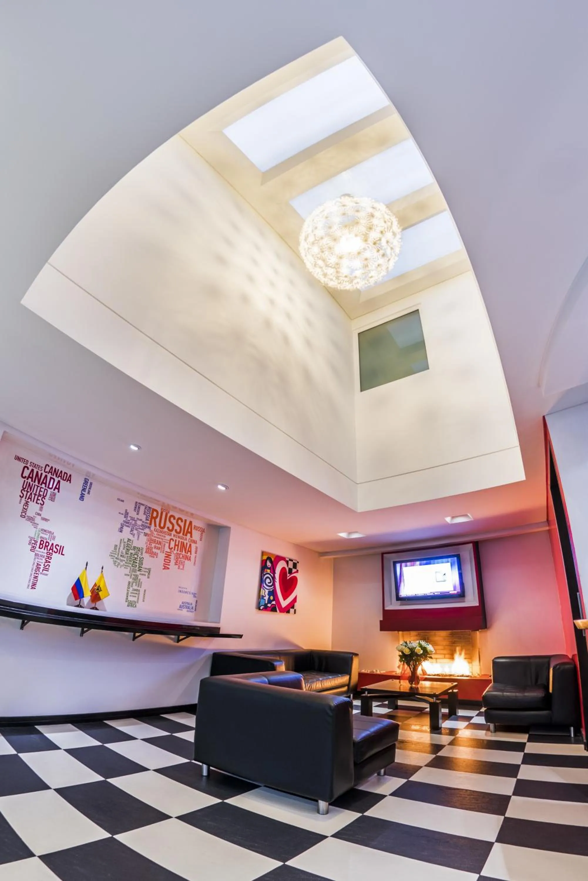 Communal lounge/ TV room in Hotel Classic