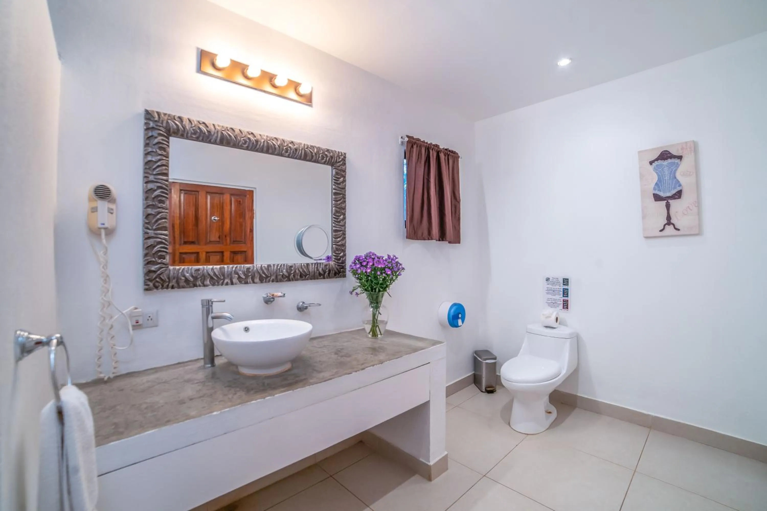 Toilet in Hotel Pasatiempo