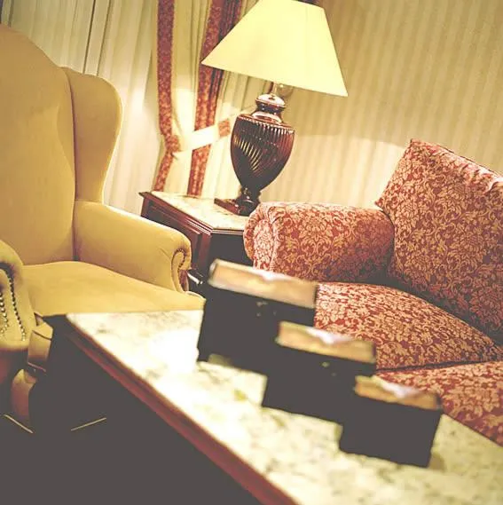 Seating area in The Green Park Hotel Boutique