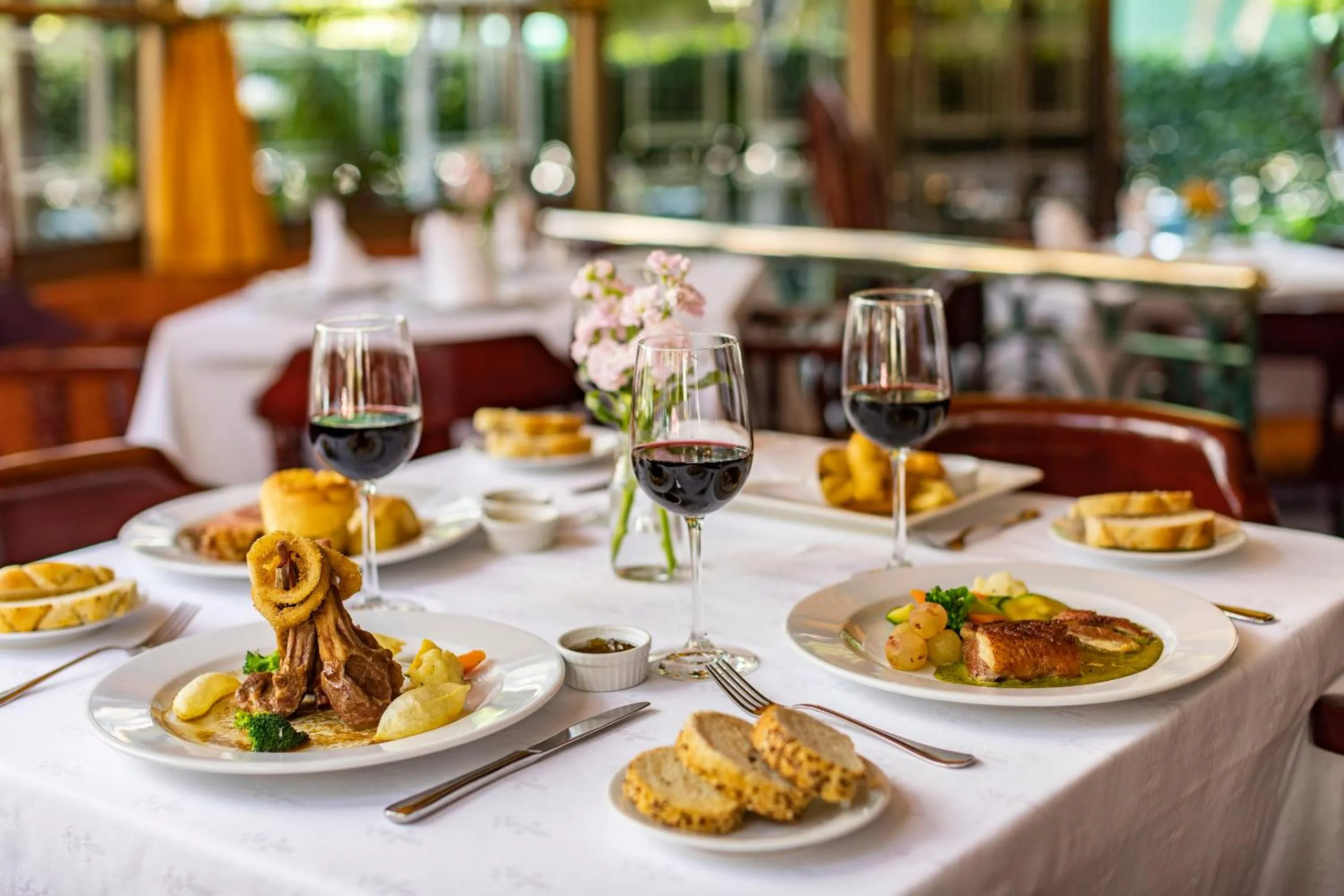 Food and drinks in Hotel Beverly