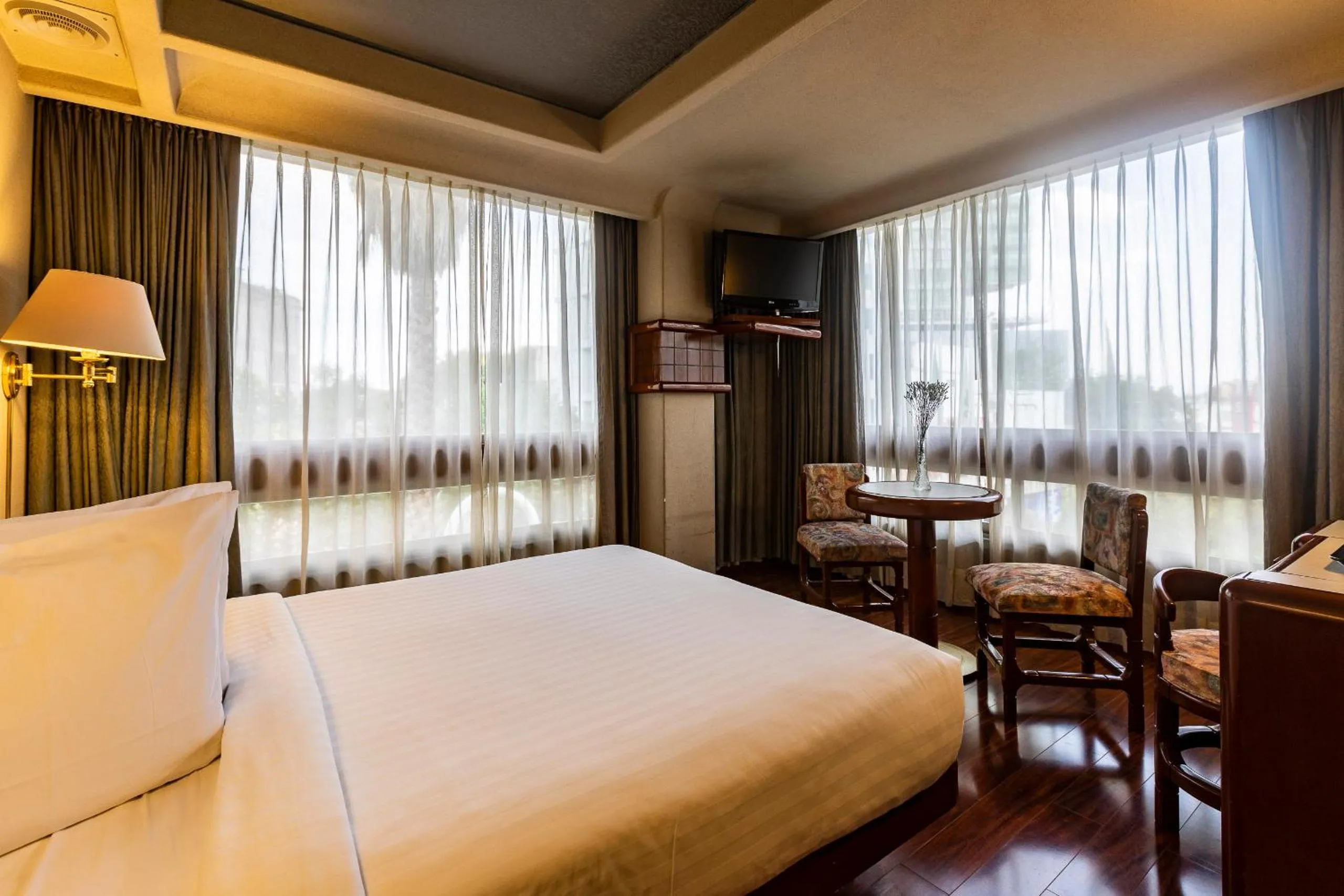 Bed in Hotel Beverly