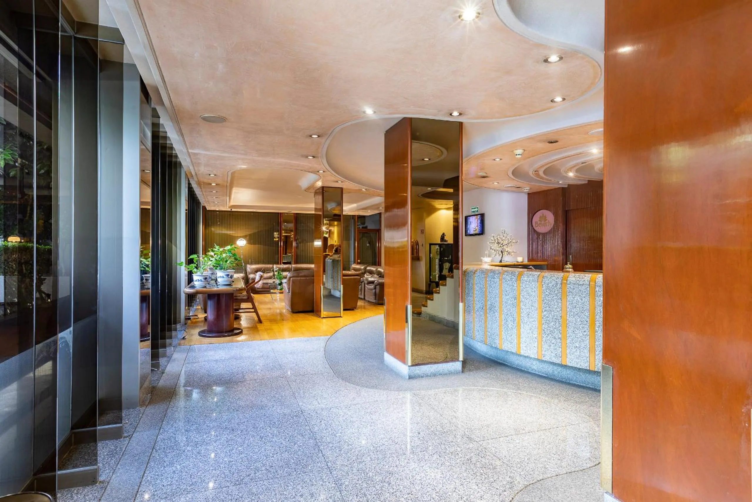 Lobby or reception in Hotel Beverly