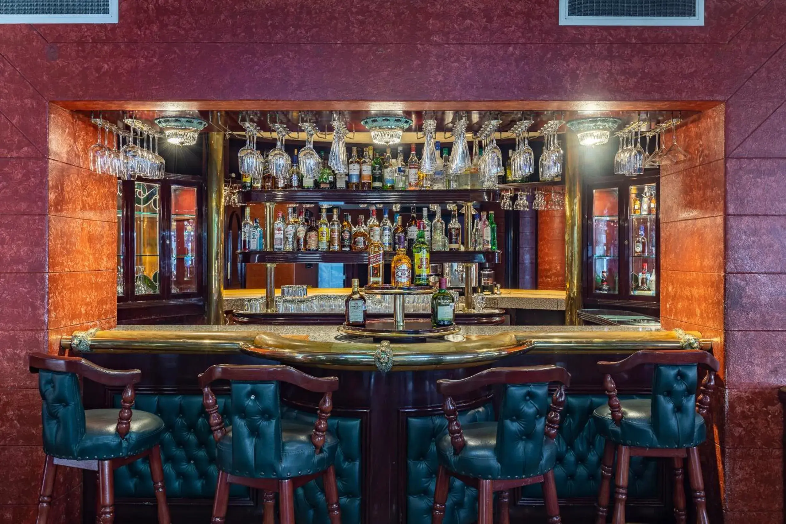 Lounge or bar in Hotel Beverly Lounge or bar in Hotel Beverly