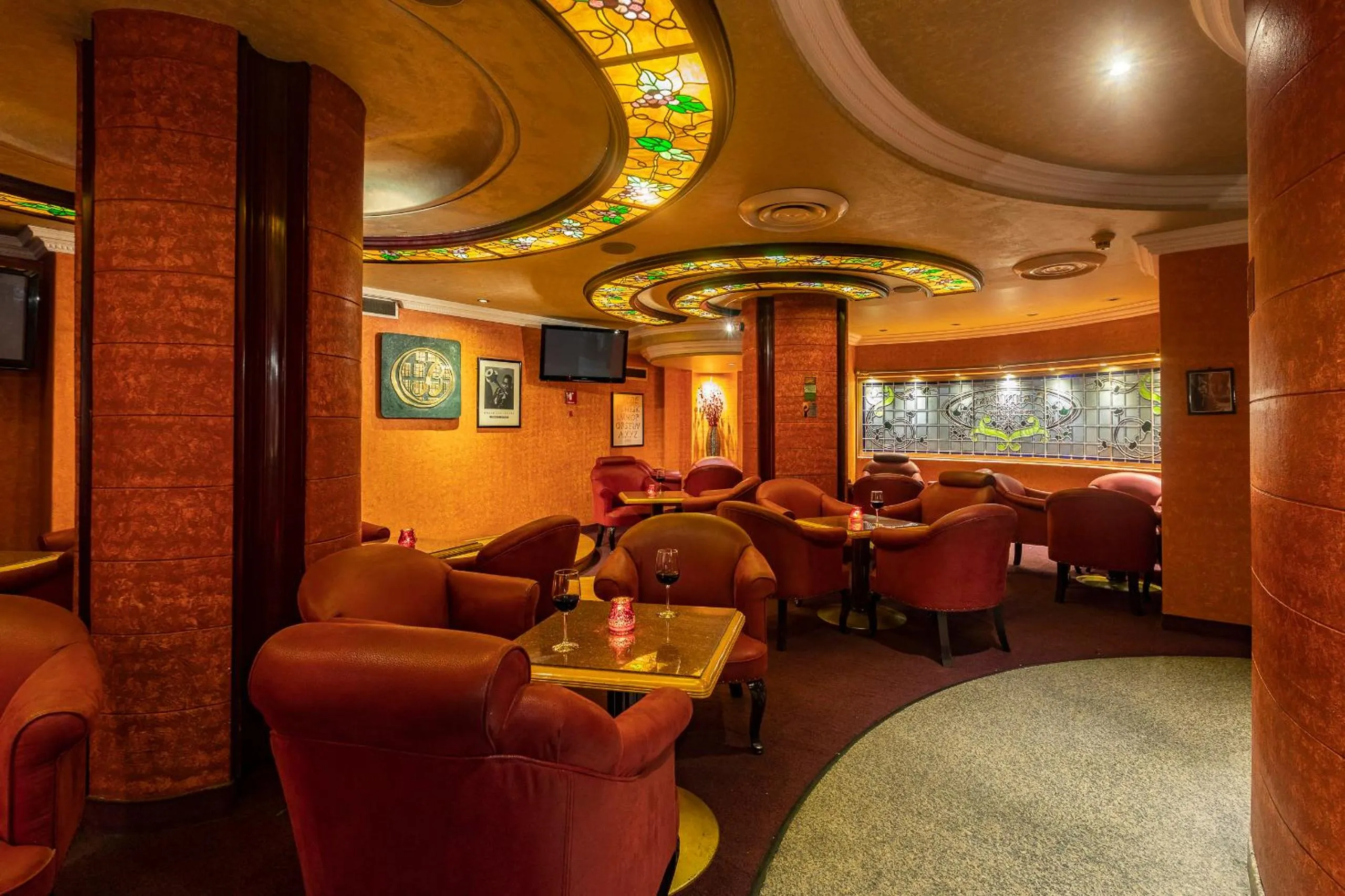 Lounge or bar in Hotel Beverly