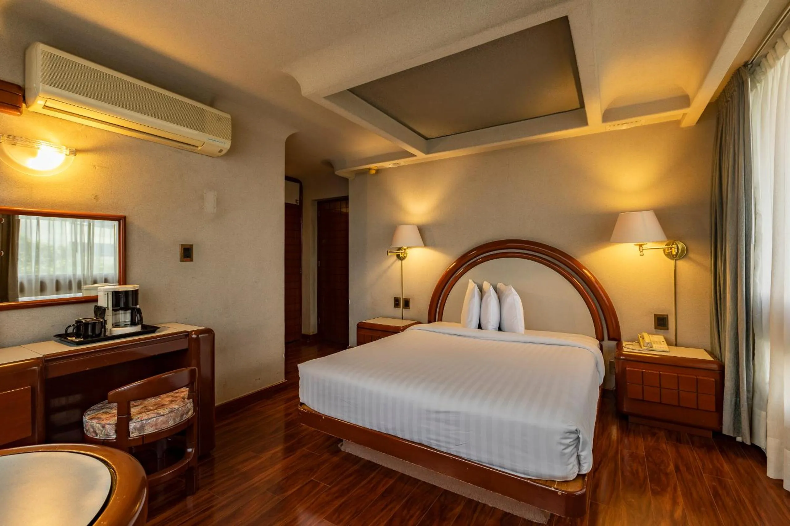 Bed in Hotel Beverly