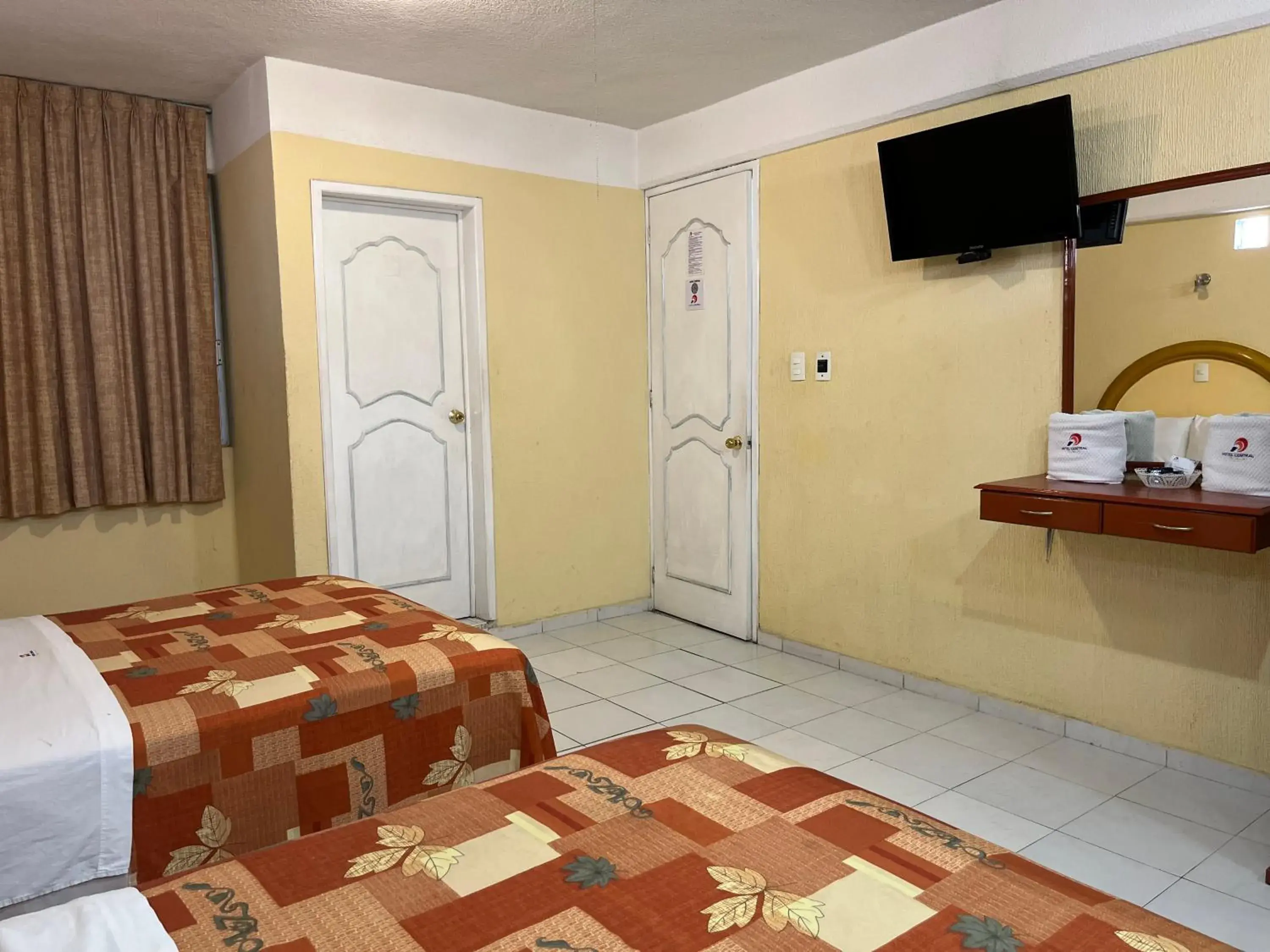 Superior Twin Room - single occupancy in Hotel Central Puebla Superior Twin Room - single occupancy in Hotel Central Puebla