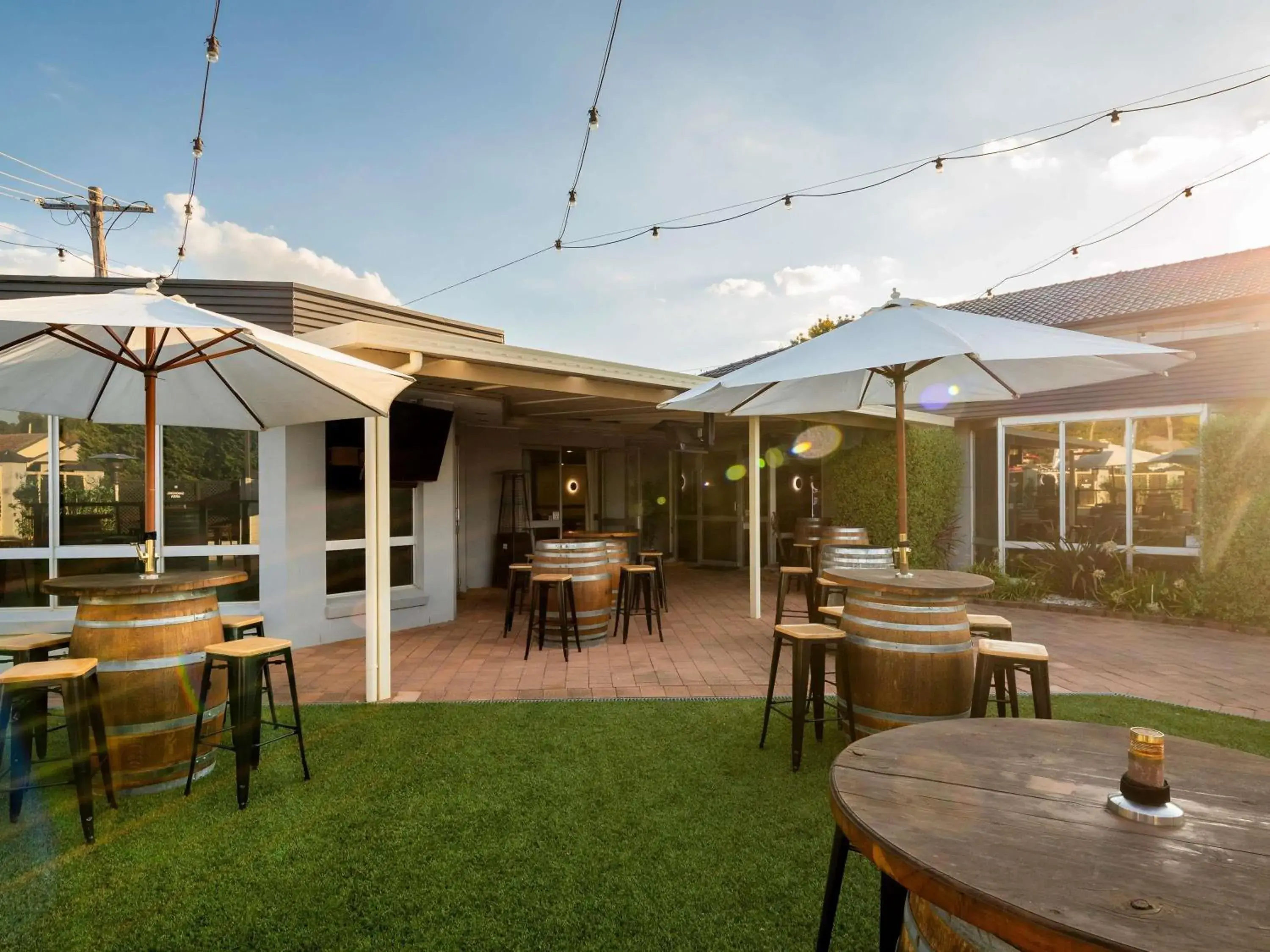 Property building in ibis Styles Orange Property building in ibis Styles Orange