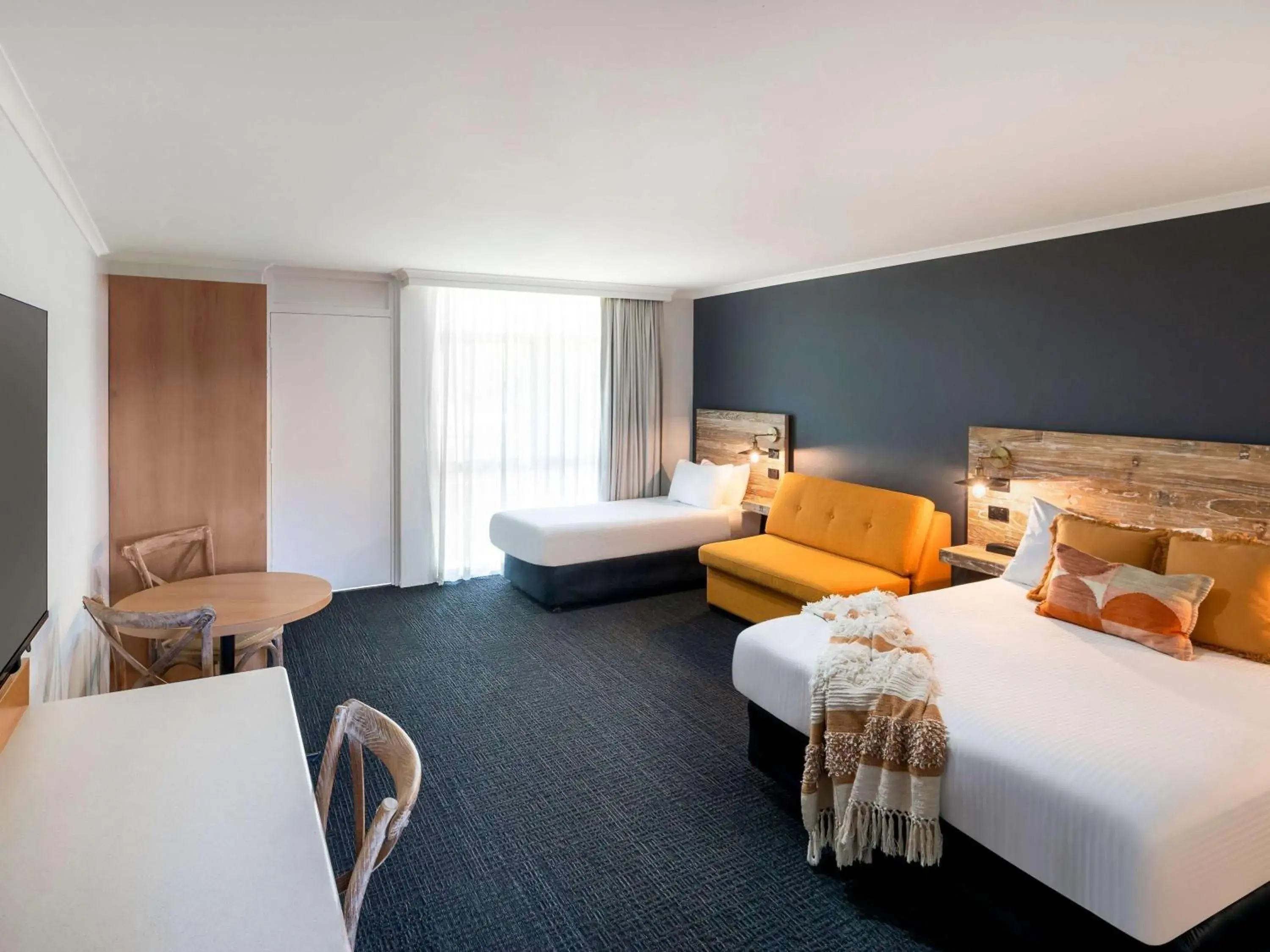 Bedroom, Bed in ibis Styles Orange Bedroom, Bed in ibis Styles Orange