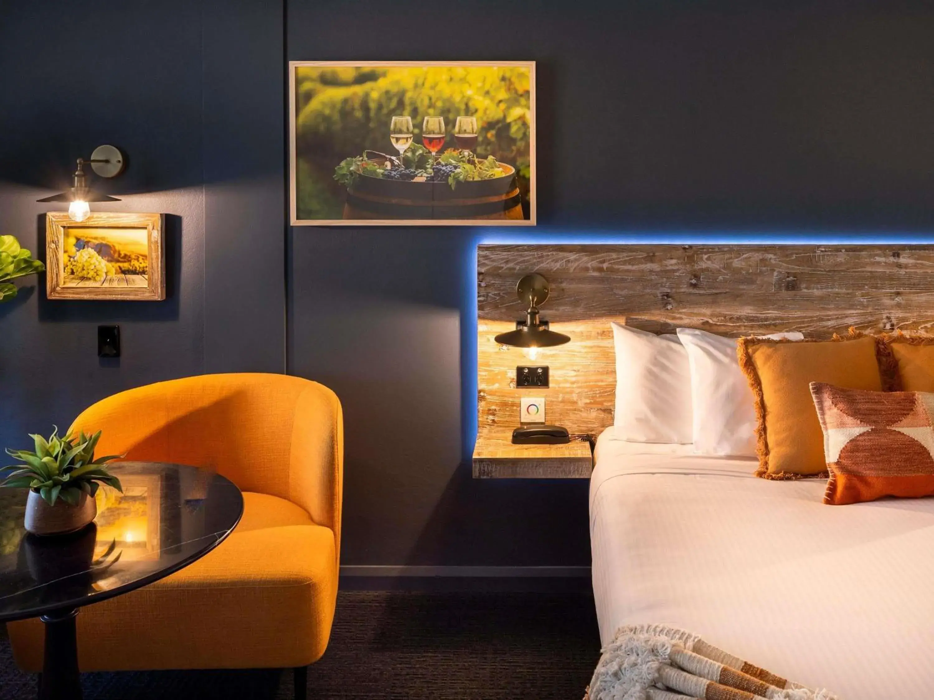 Bedroom, Bed in ibis Styles Orange Bedroom, Bed in ibis Styles Orange