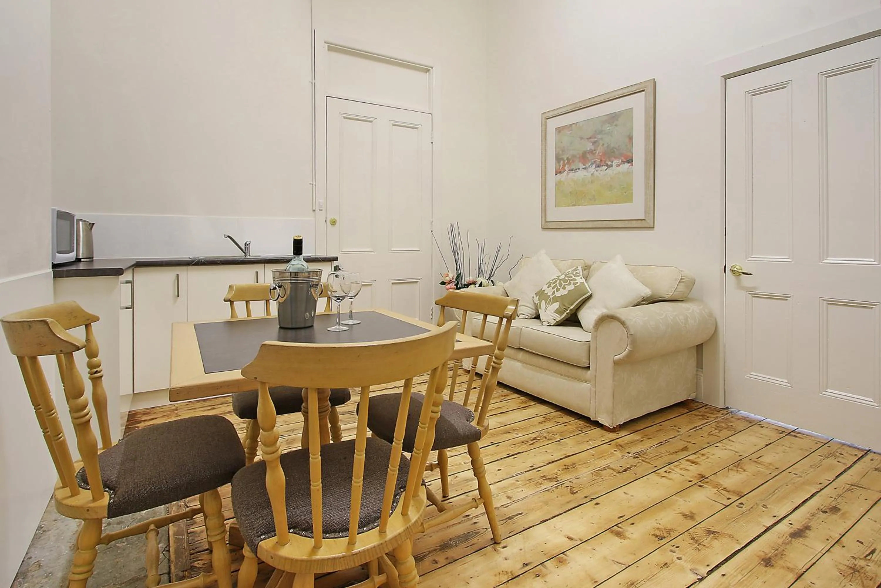 Kitchen or kitchenette in The Old Priory