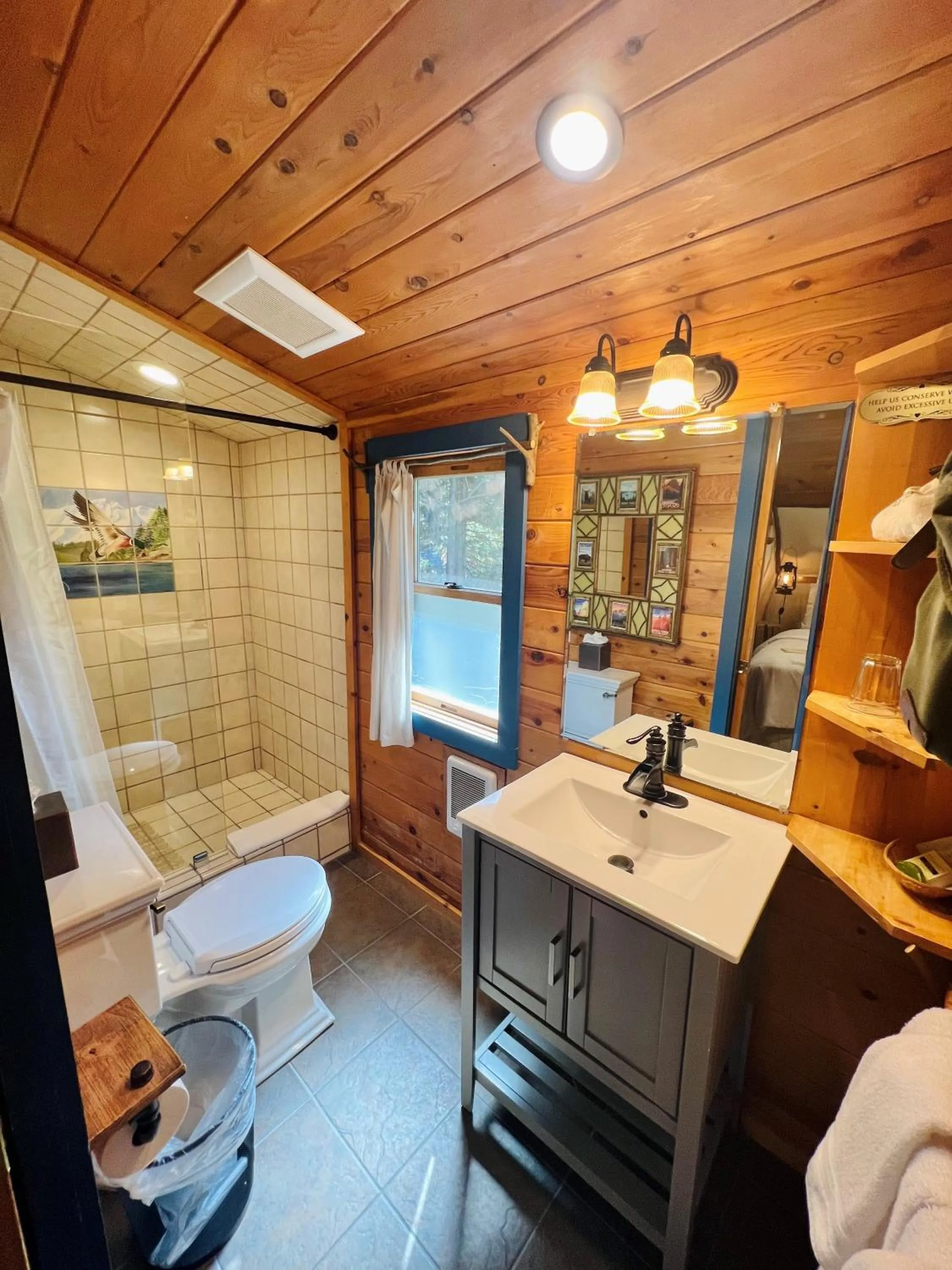 Bathroom in Cottage Inn At Lake Tahoe