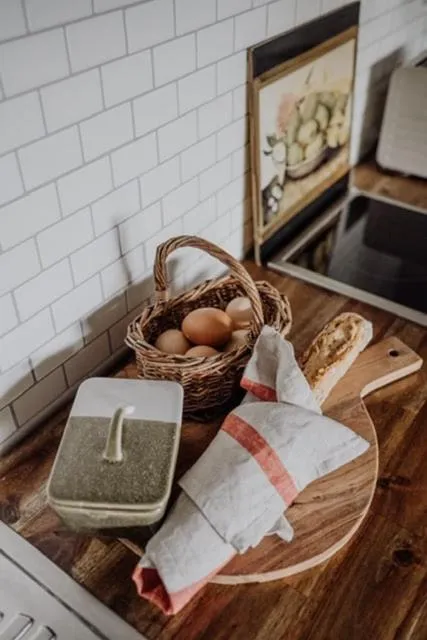 Food in Green Gables B&B Waterfront Apartment or Garden Studio