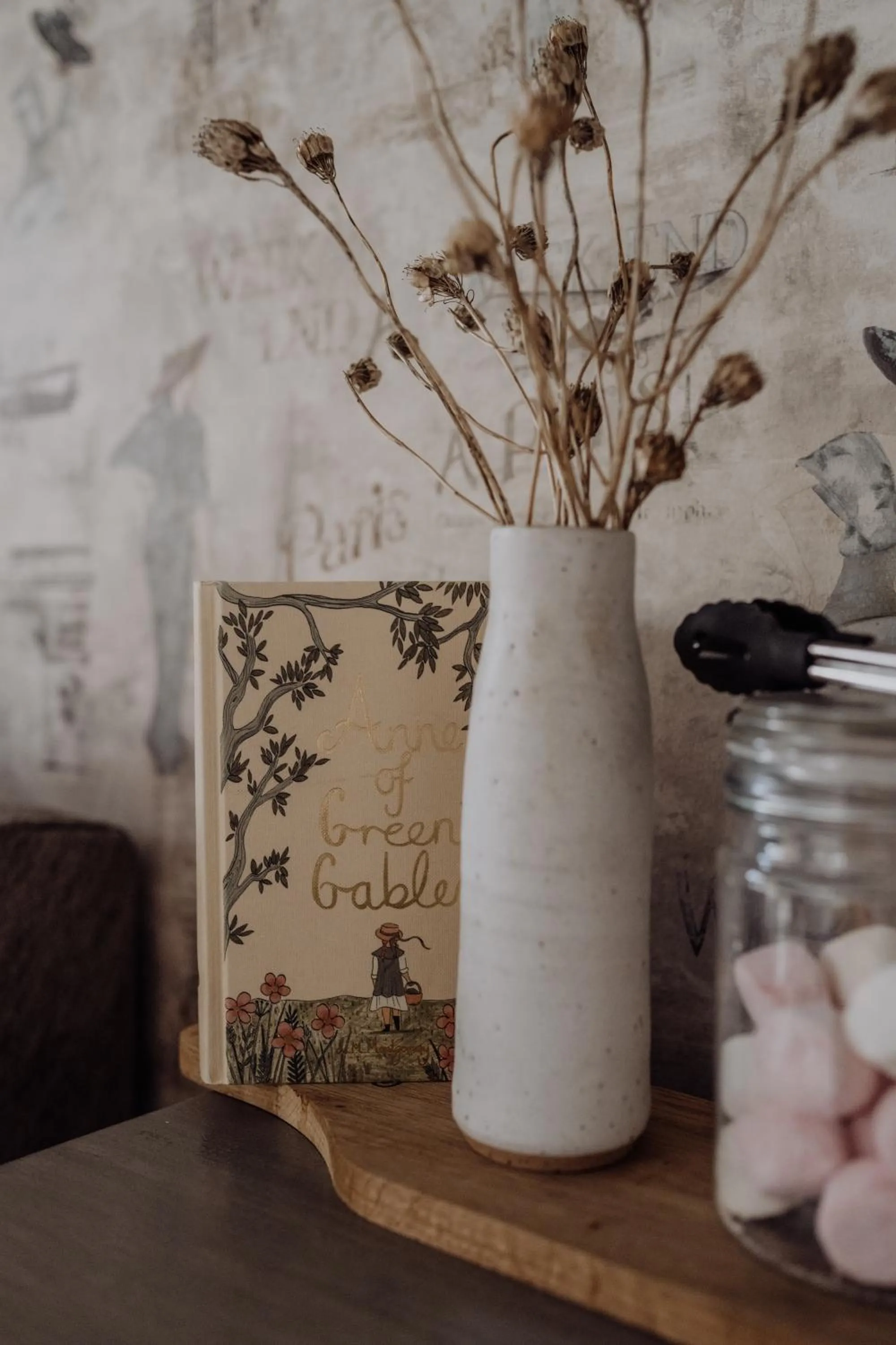 Decorative detail in Green Gables B&B Waterfront Apartment or Garden Studio