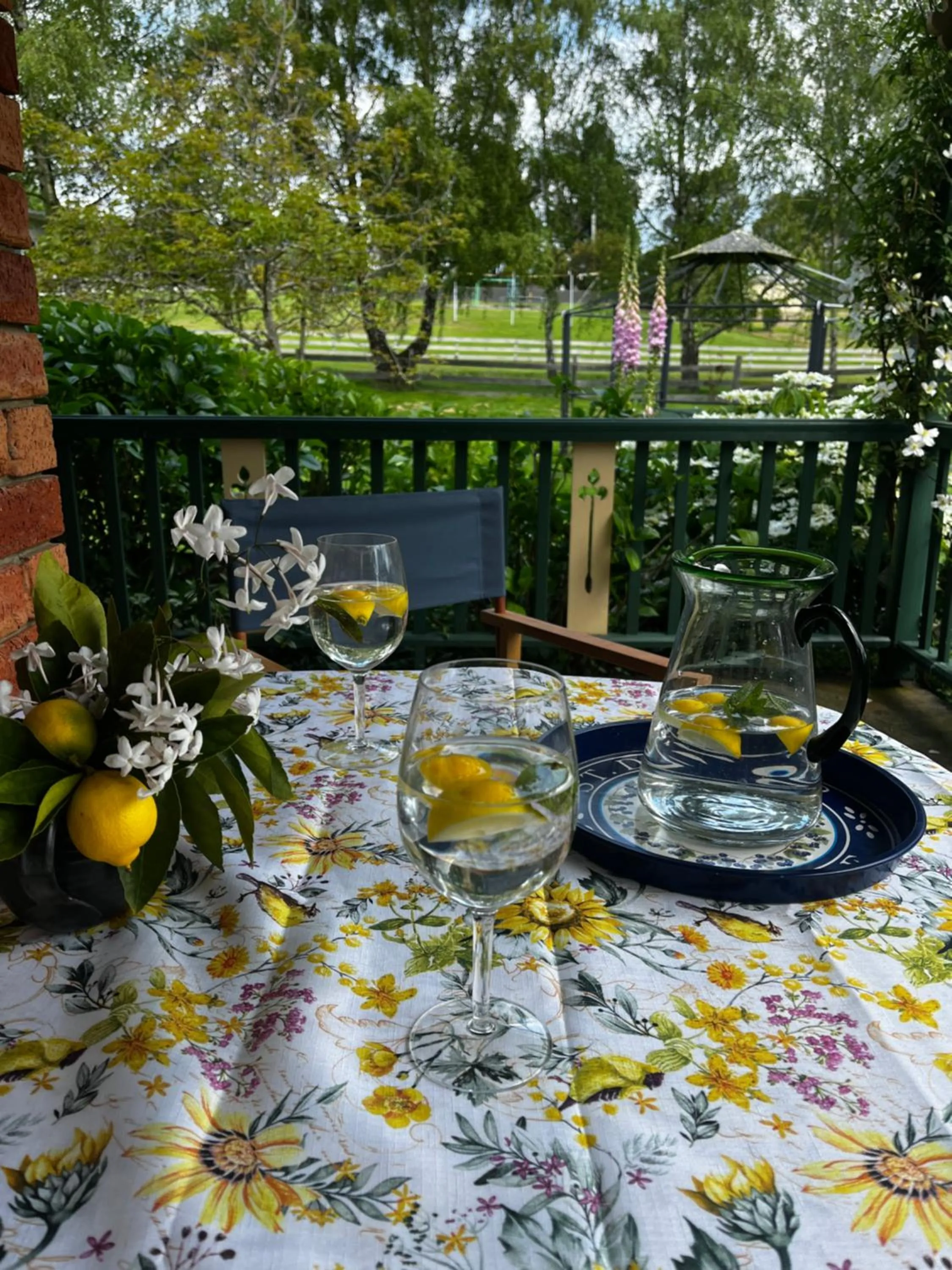 Spring in Green Gables B&B Waterfront Apartment or Garden Studio