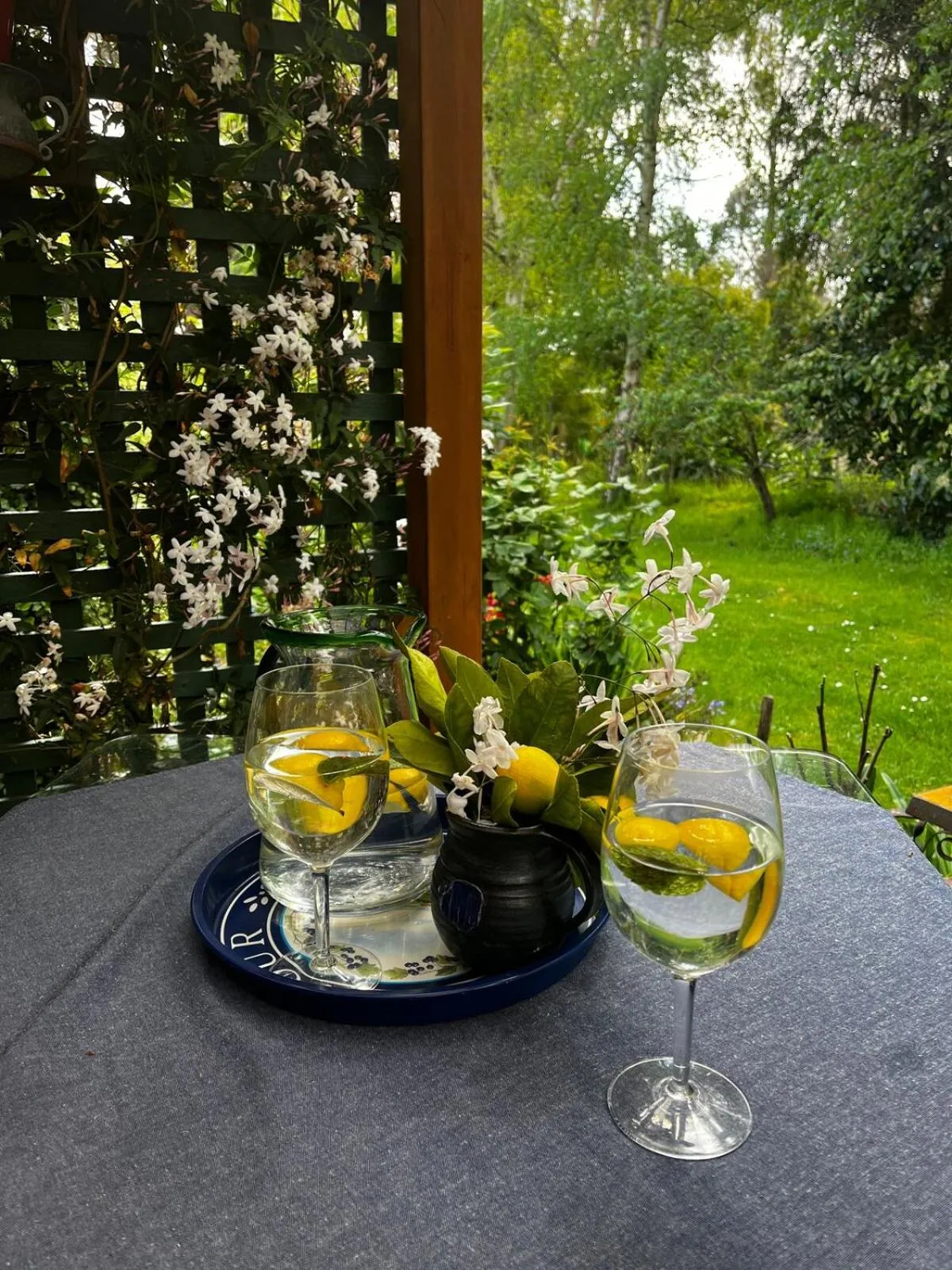 Spring in Green Gables B&B Waterfront Apartment or Garden Studio