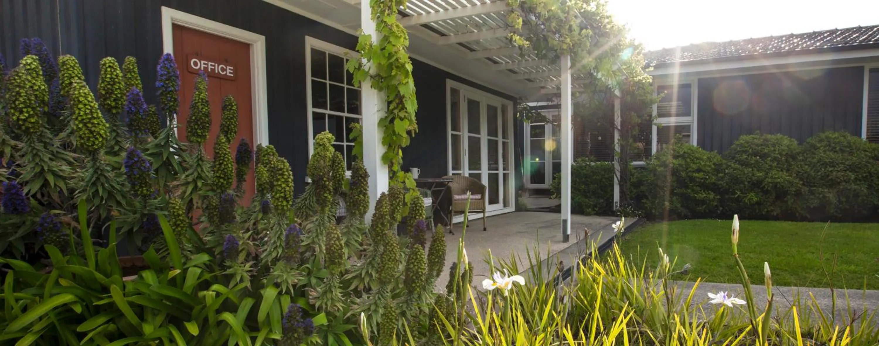 Facade/entrance in Beeches By The Sea