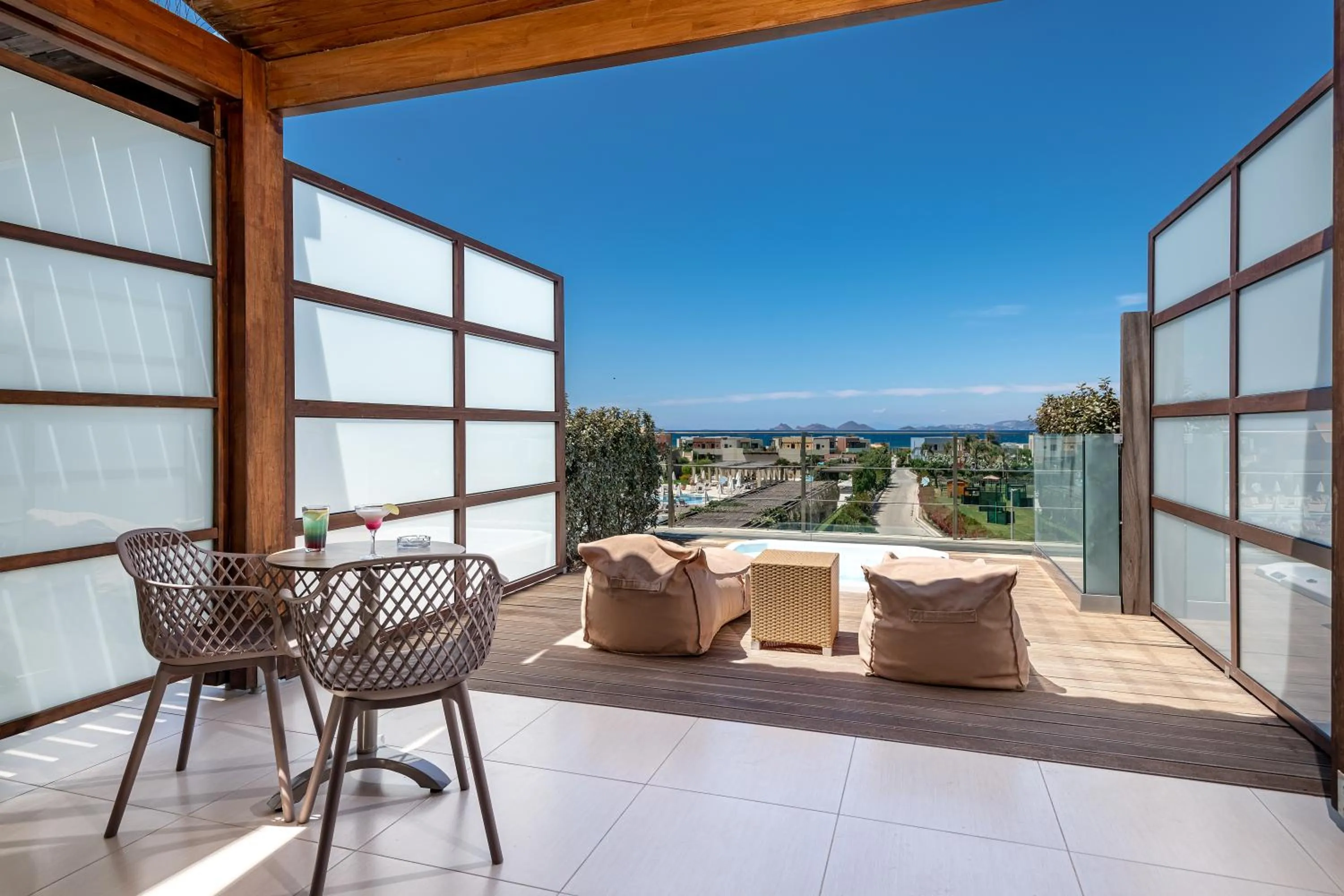 Hot Tub in Astir Odysseus Kos Resort and Spa