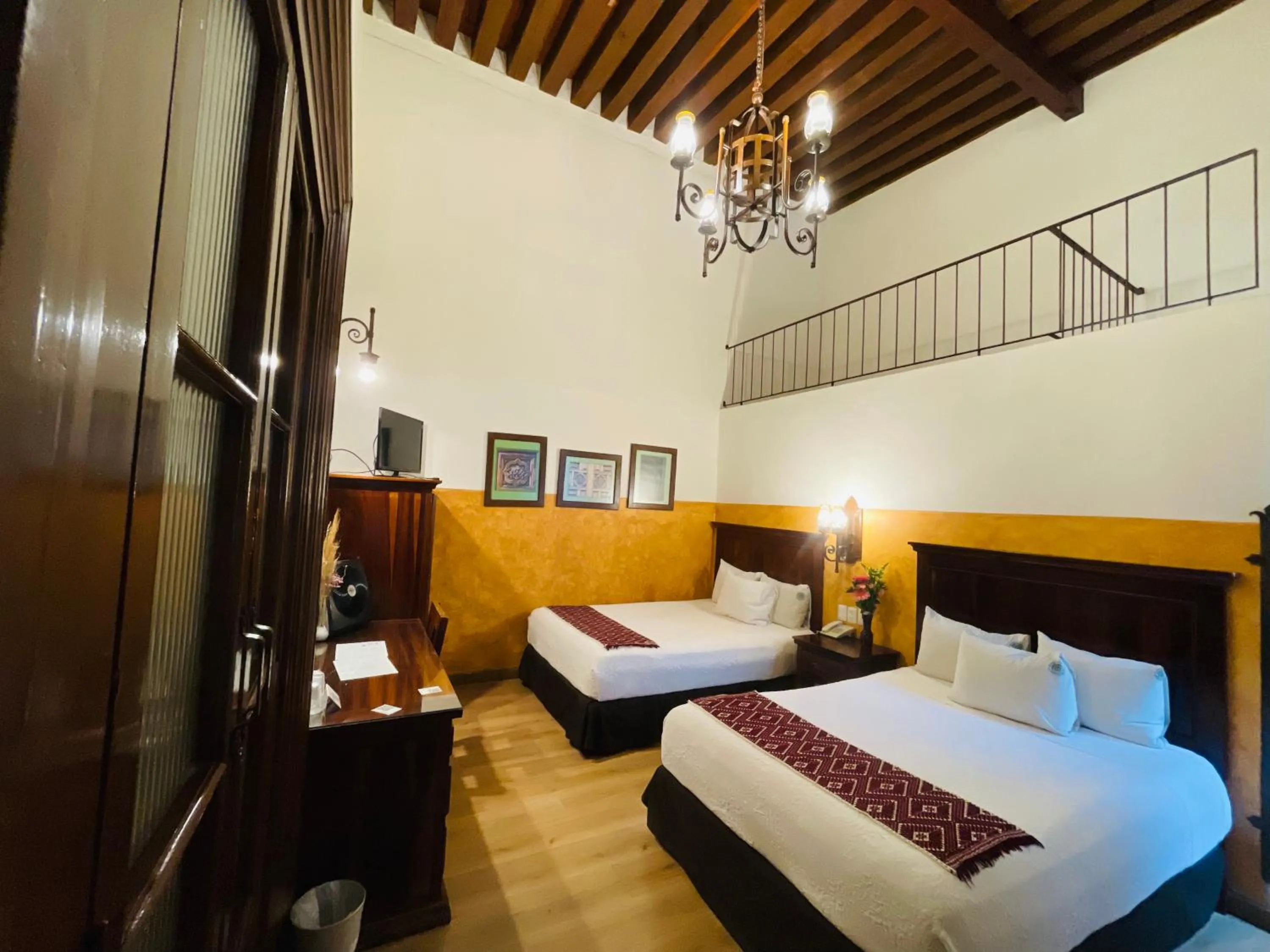 Bed in Hotel Historia