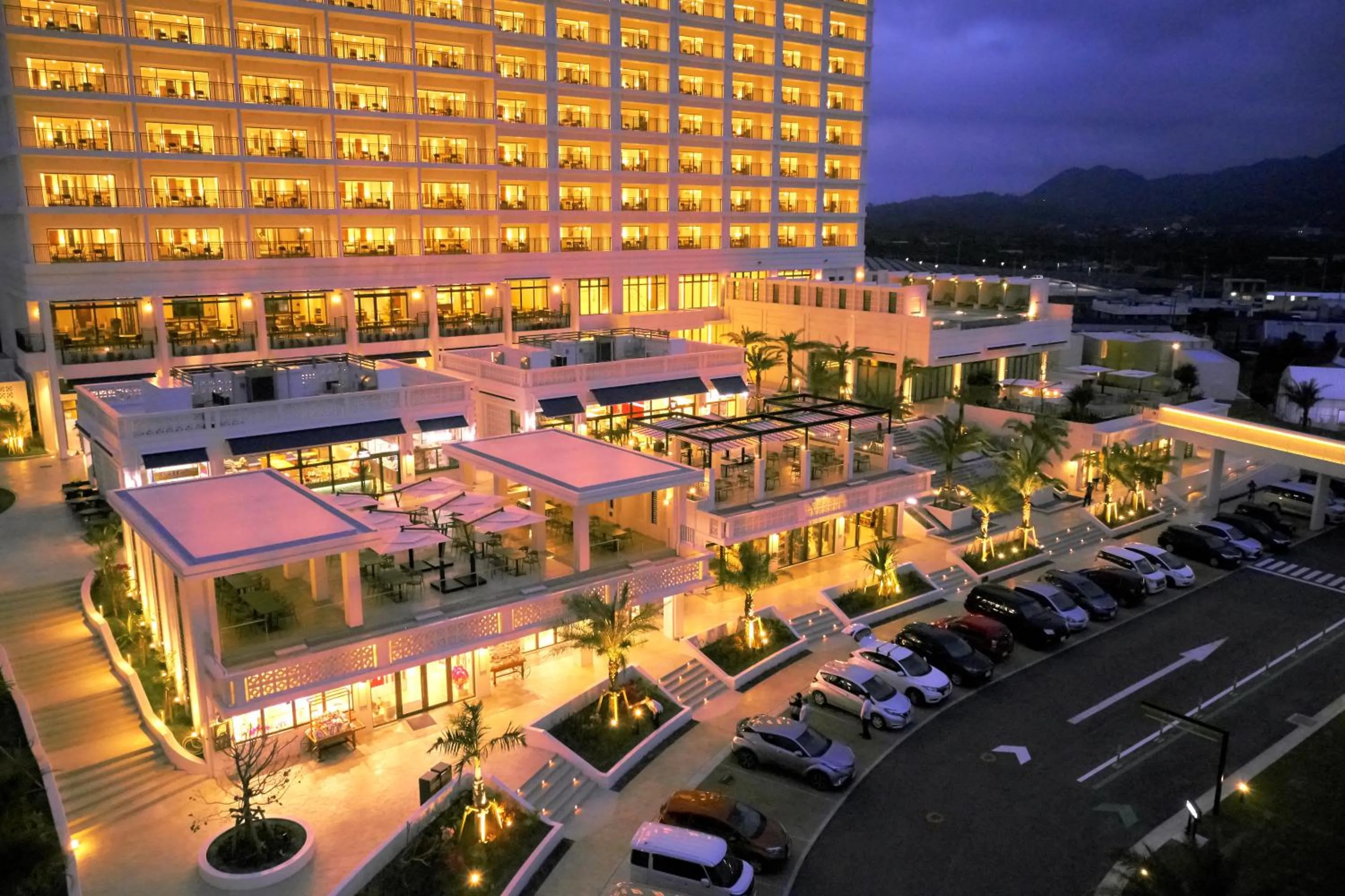 Restaurant/places to eat in Ala Mahaina Condo Hotel