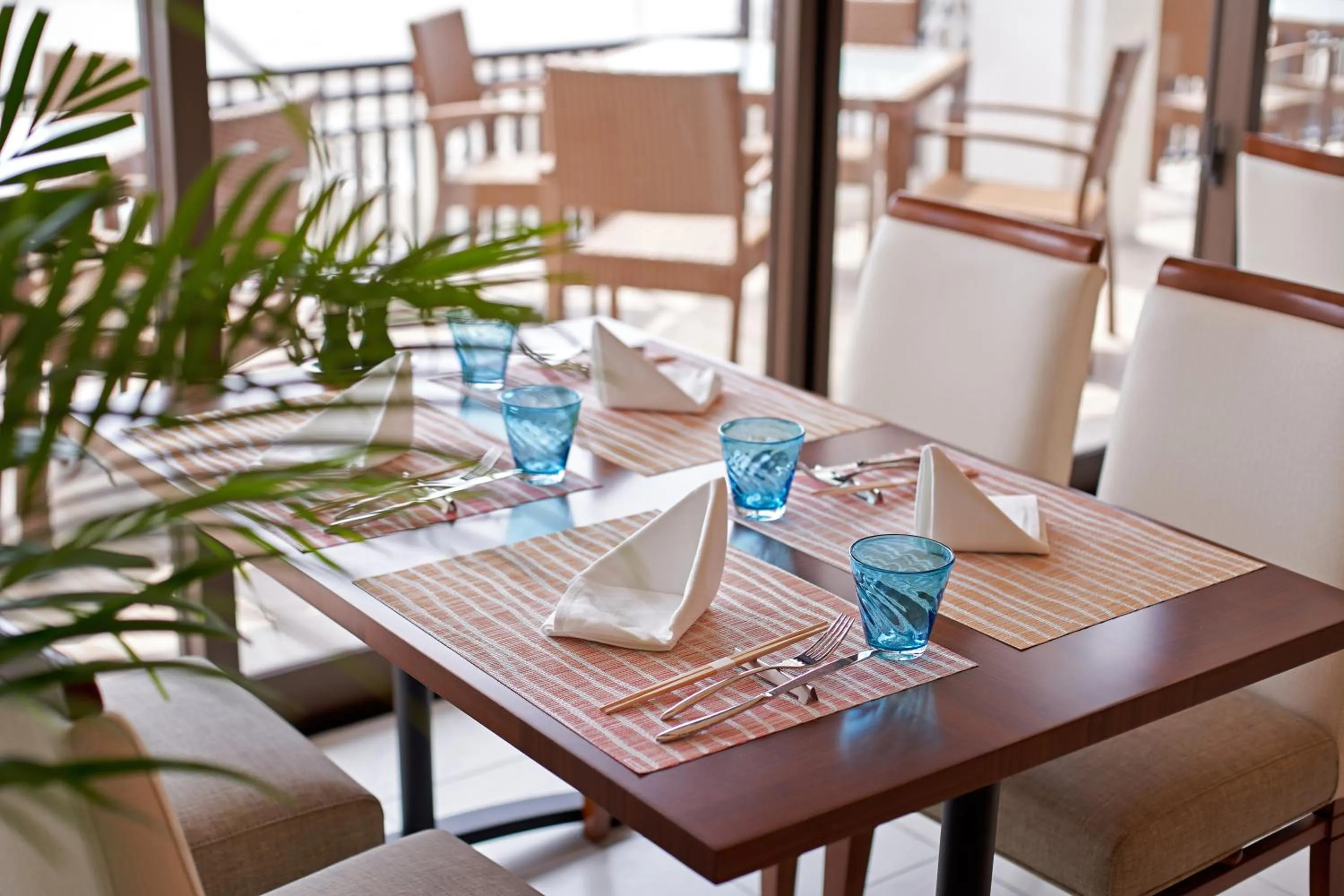 Restaurant/places to eat in Ala Mahaina Condo Hotel