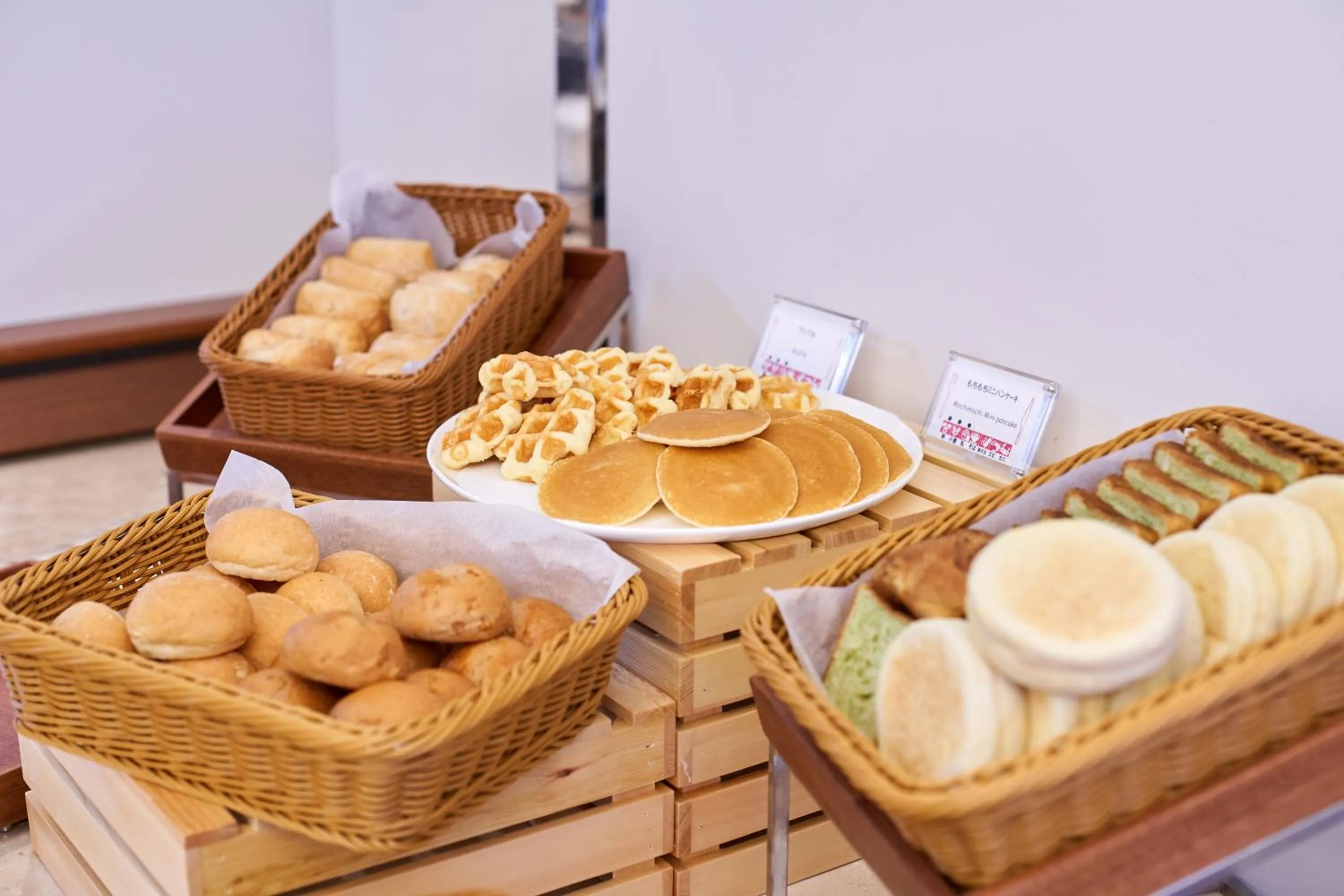 Buffet breakfast in Ala Mahaina Condo Hotel