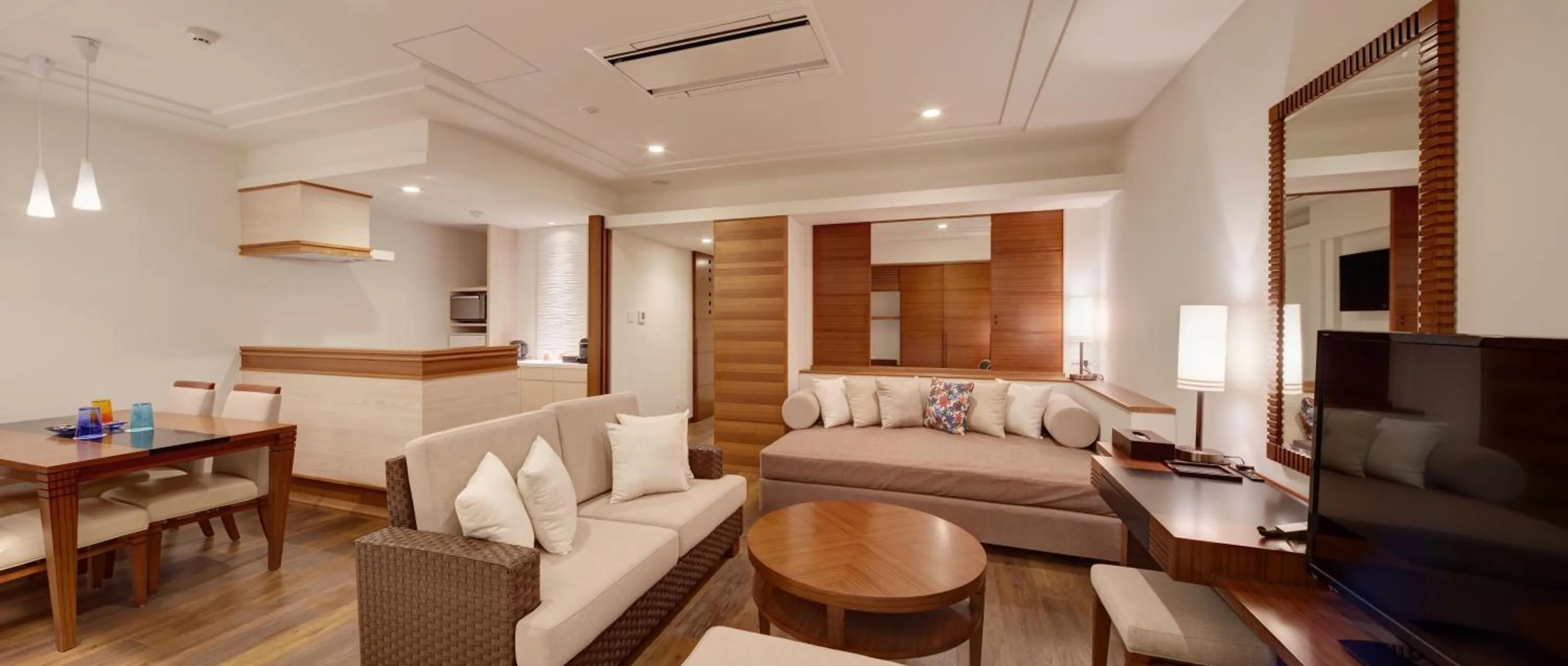 Photo of the whole room in Ala Mahaina Condo Hotel