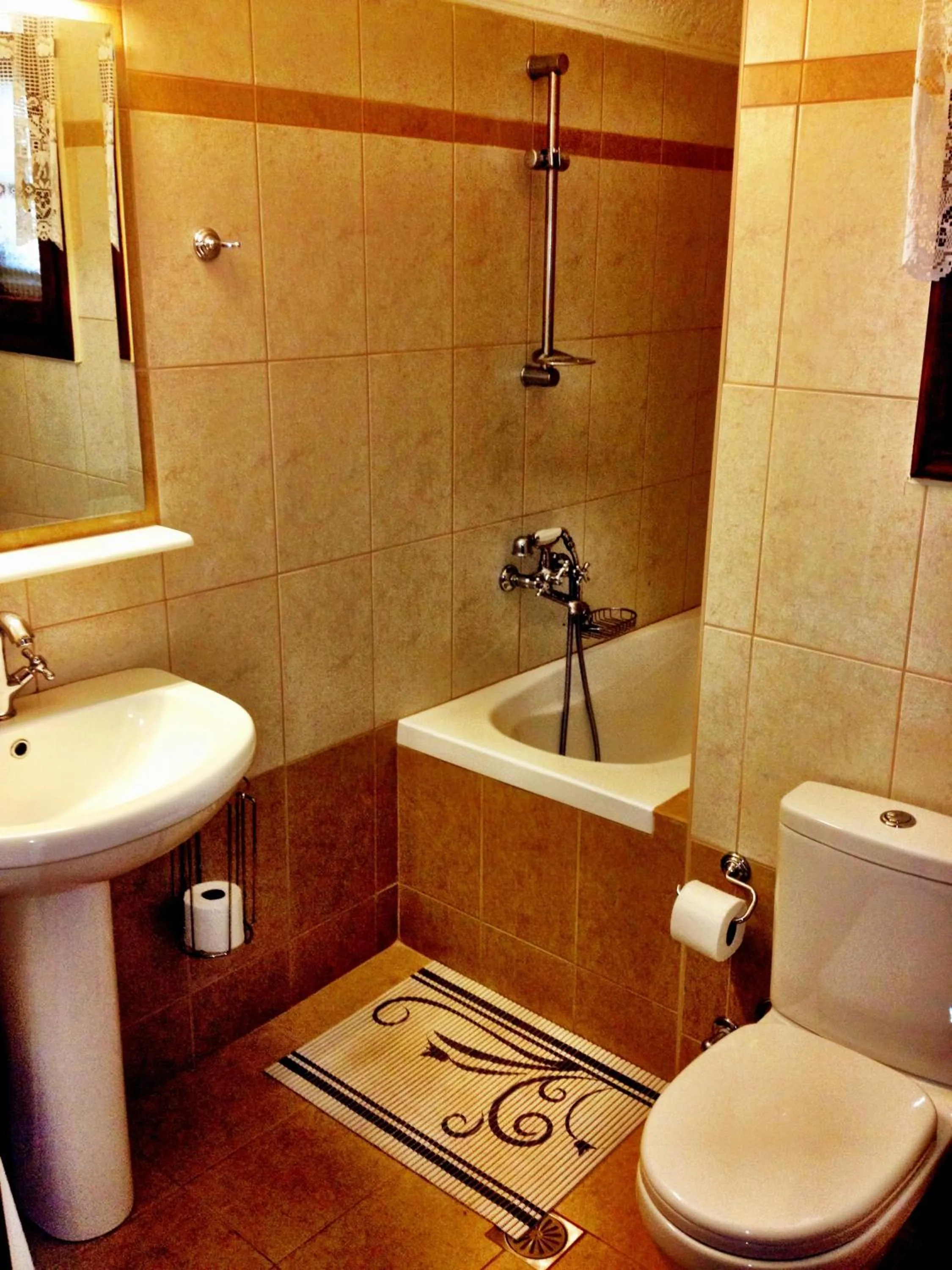 Toilet in Filoxenia Villa