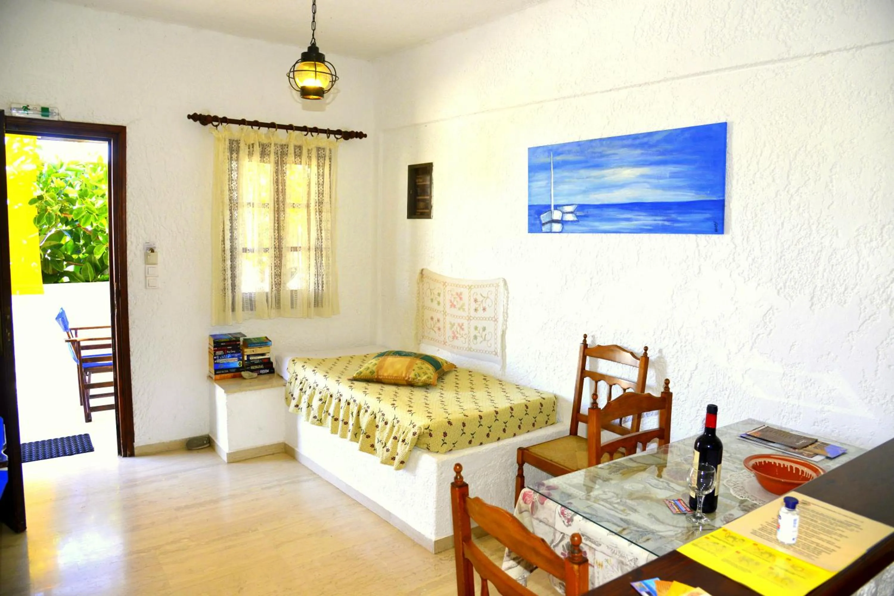 Living room, Bed in Filoxenia Villa