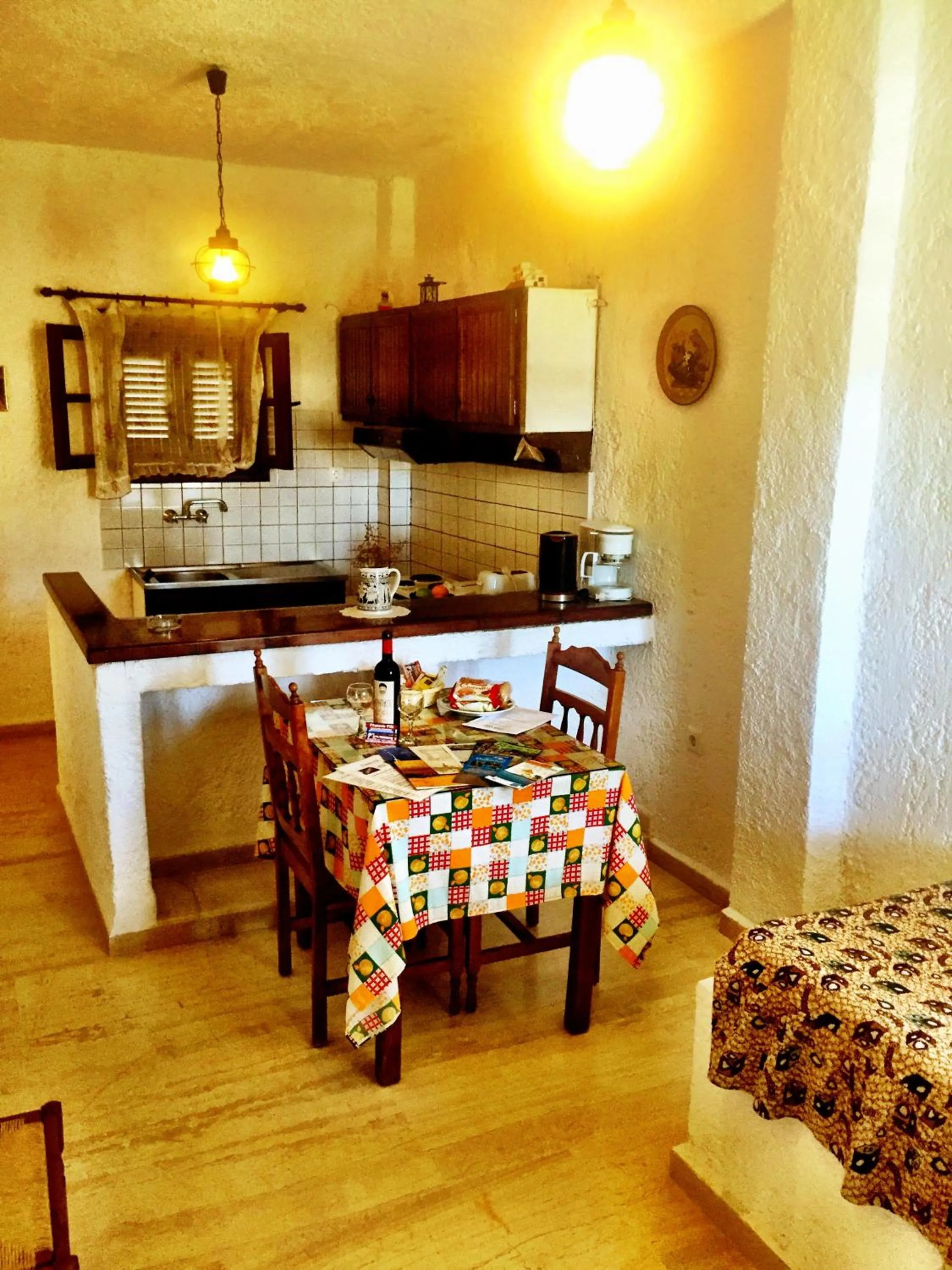 Library in Filoxenia Villa