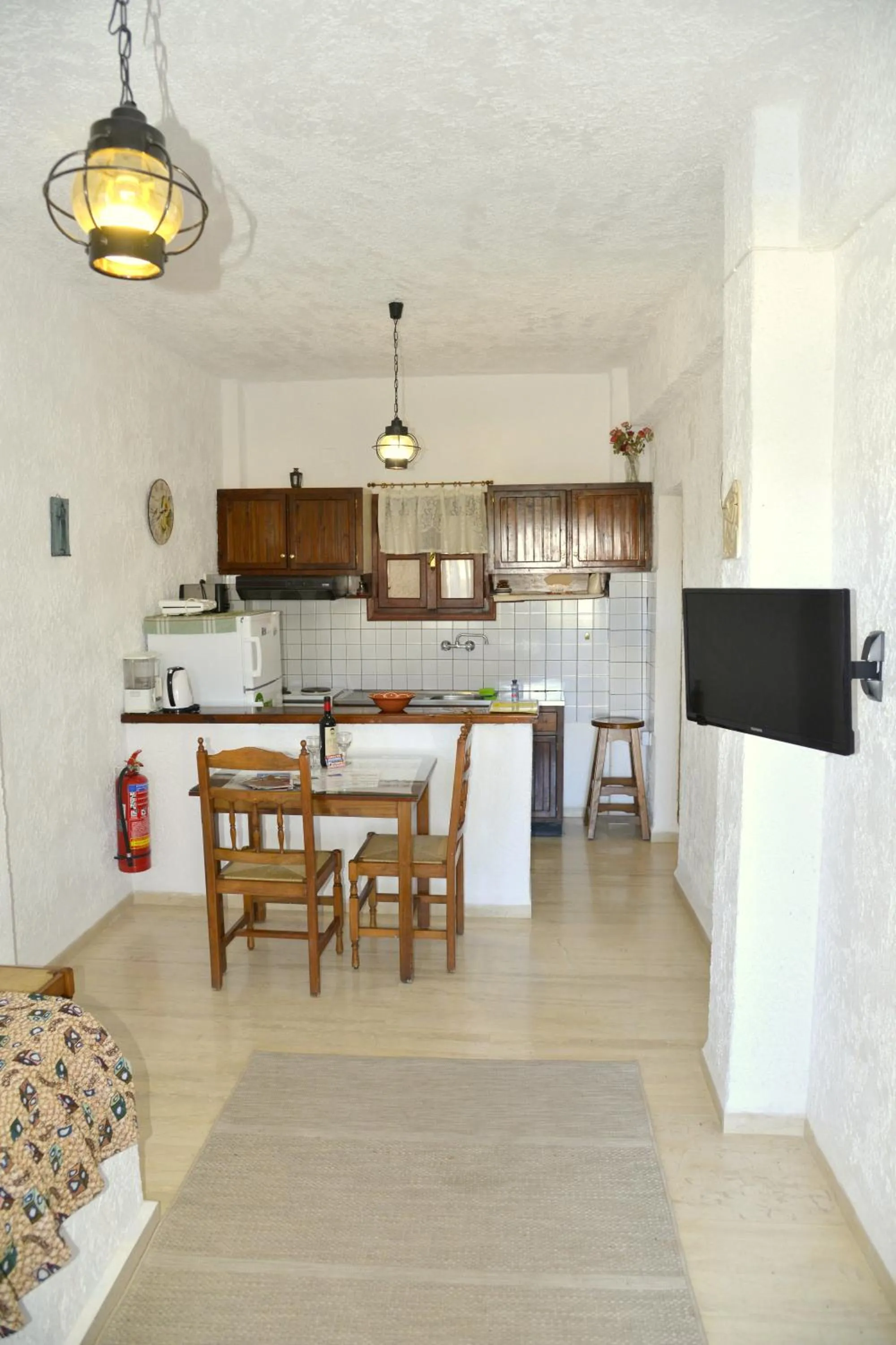 Kitchen or kitchenette in Filoxenia Villa