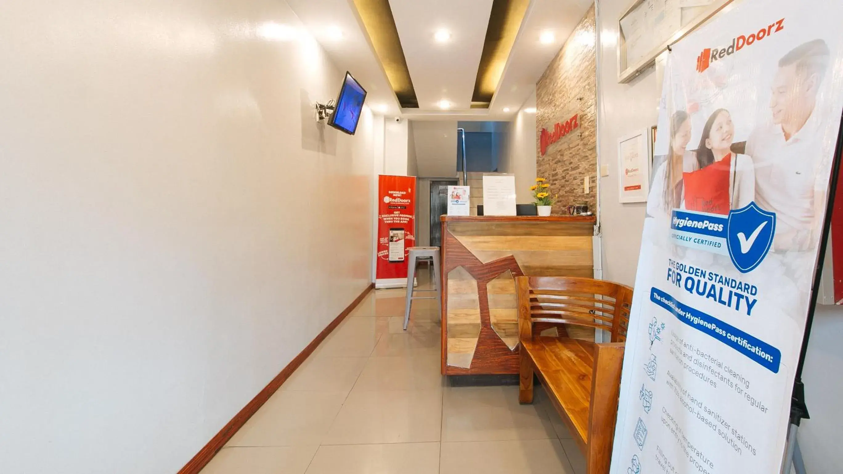 Lobby or reception in RedDoorz near Bambang Station Lobby or reception in RedDoorz near Bambang Station