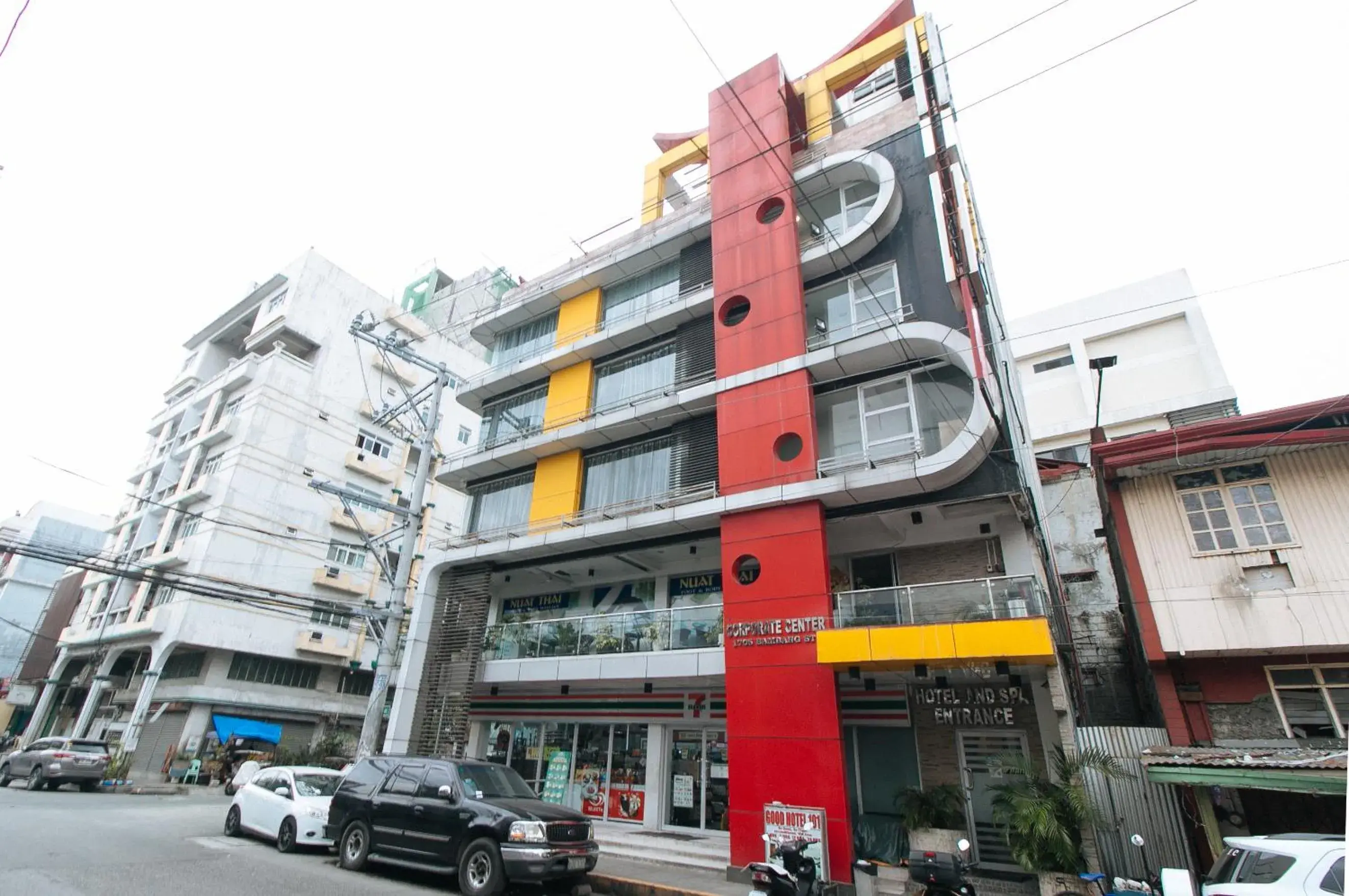 Property building in RedDoorz near Bambang Station Property building in RedDoorz near Bambang Station