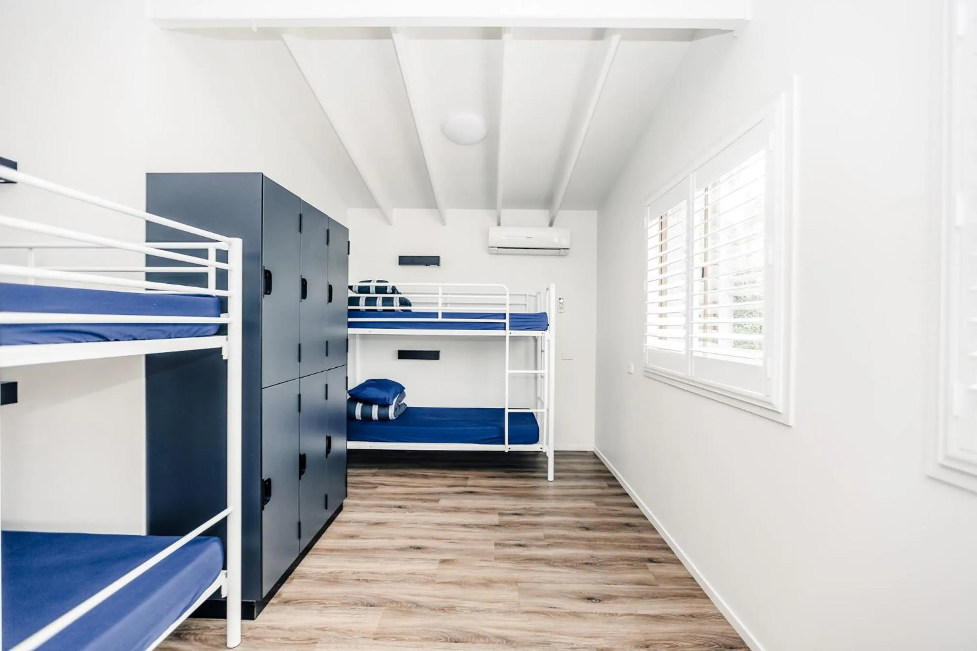 bunk bed, Bed in Wake Up! Byron Bay