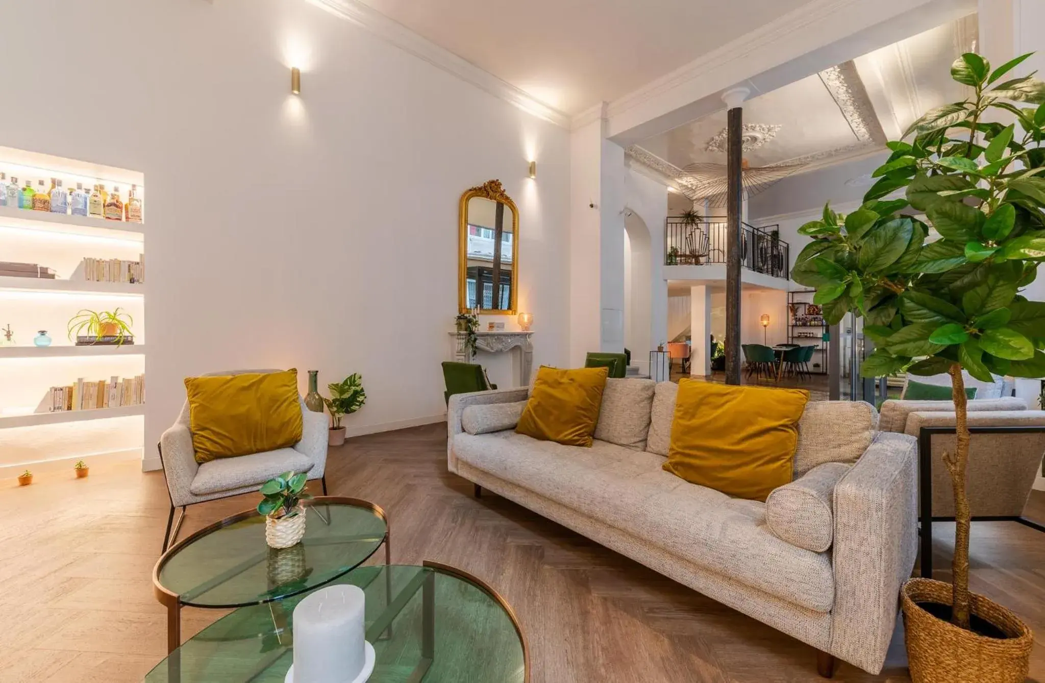 Living room in 1924 Hôtel Living room in 1924 Hôtel