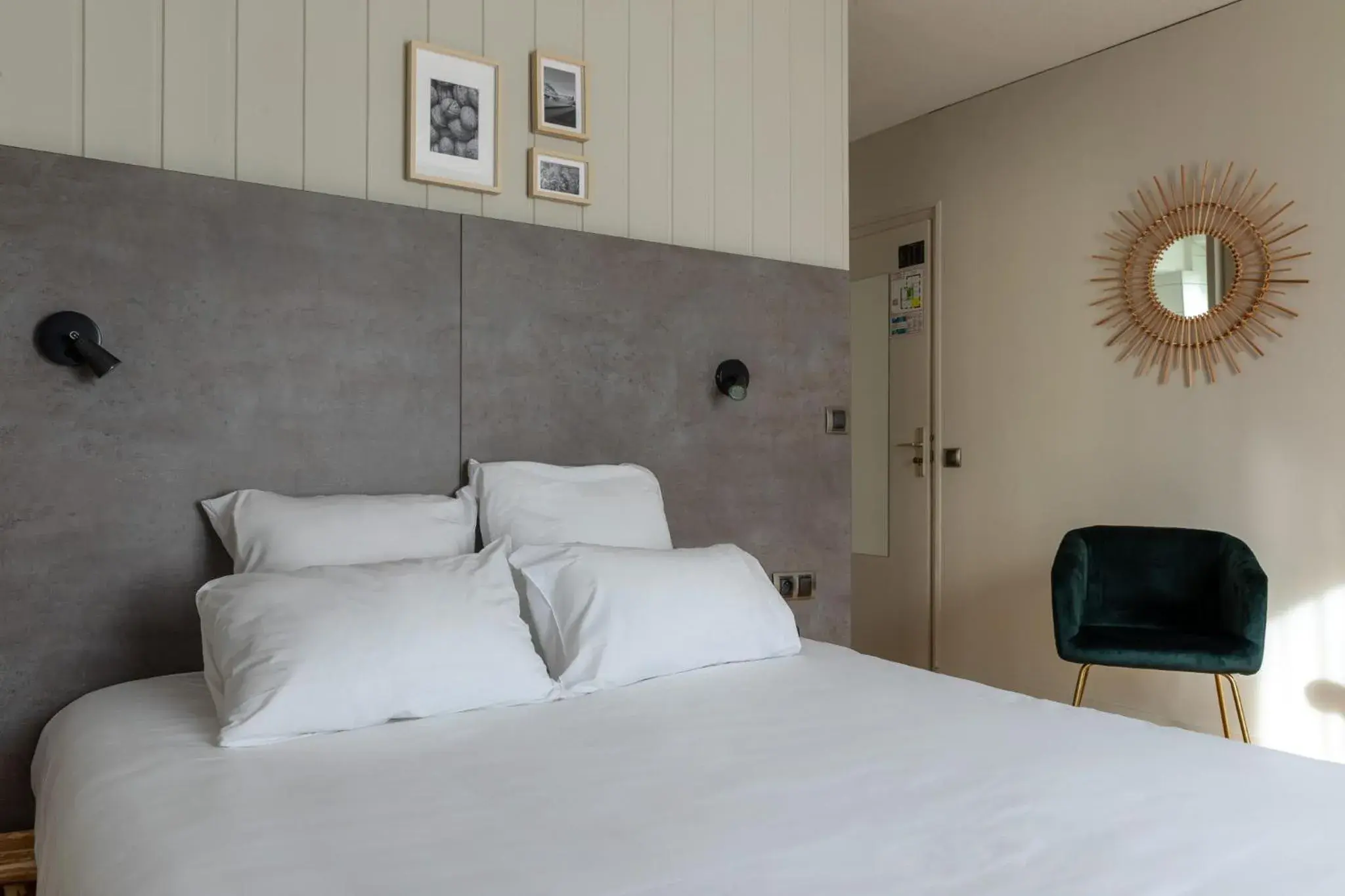 Bed in 1924 Hôtel Bed in 1924 Hôtel