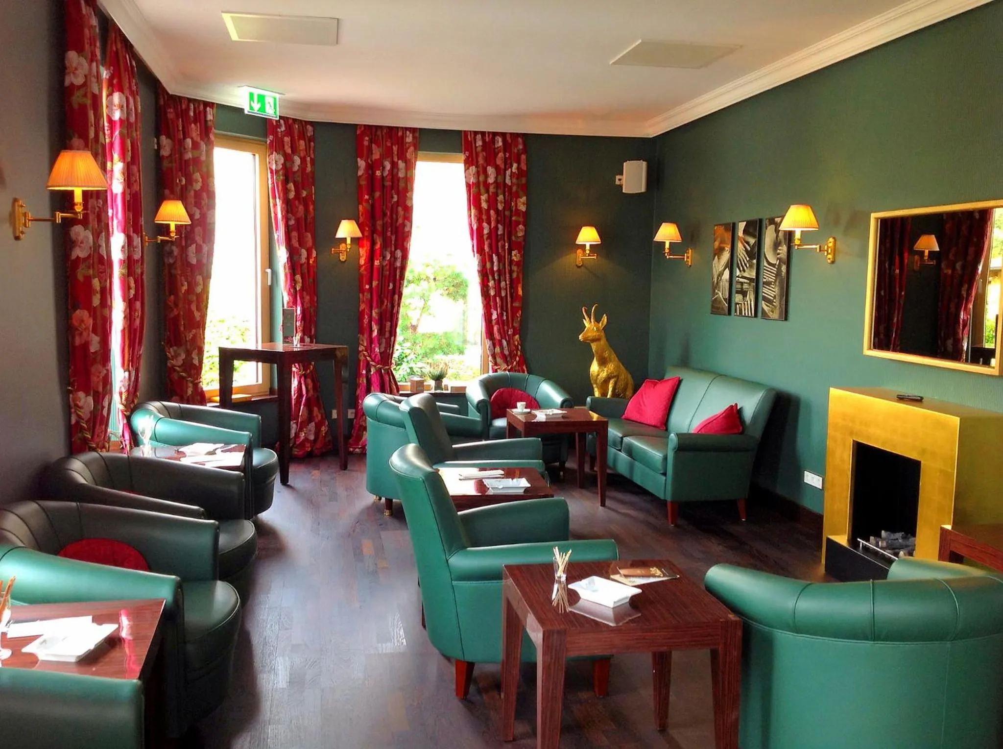 Lounge or bar in Campus Garden Businesshotel