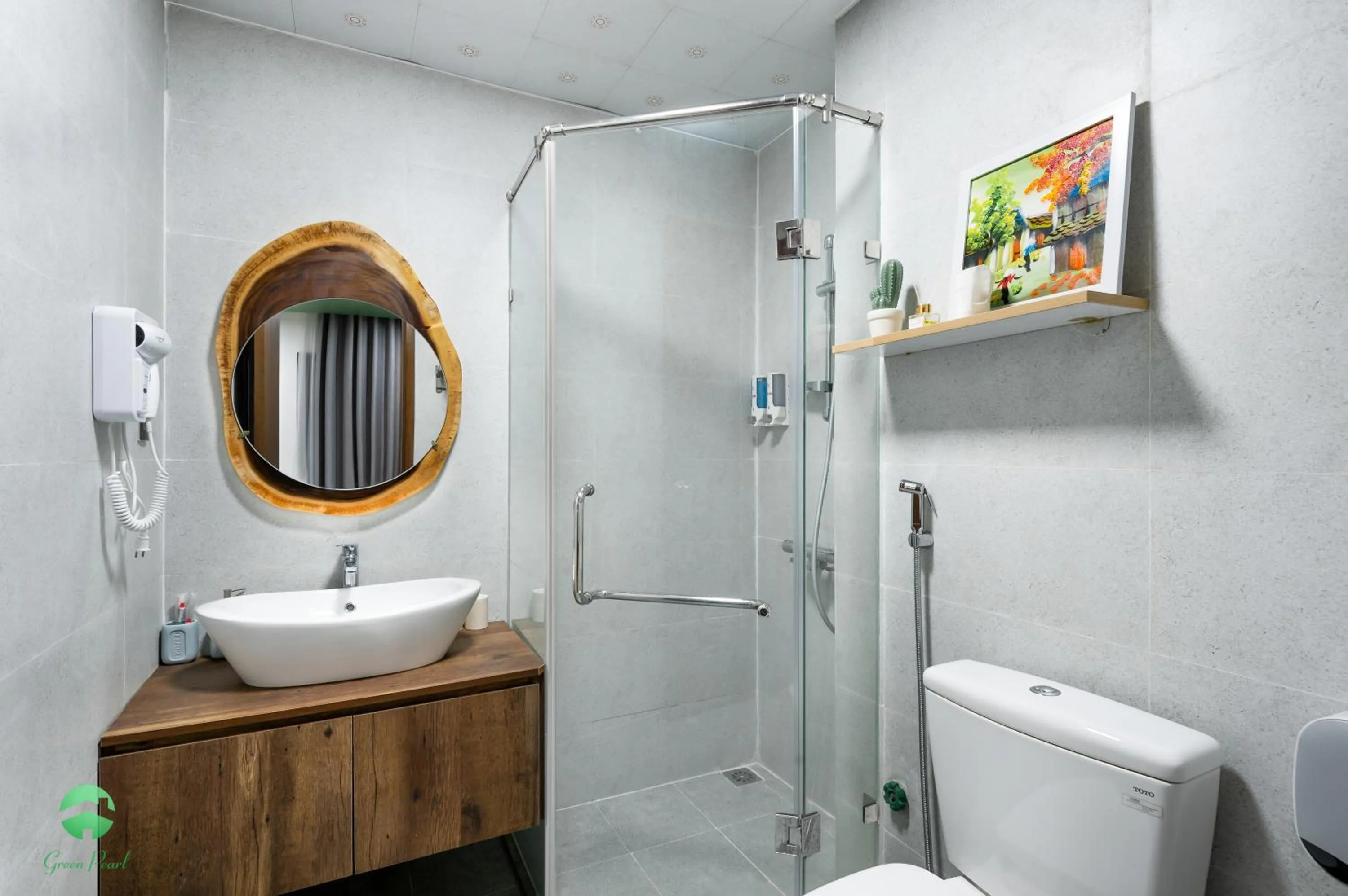 Shower in Green Pearl Villa Ha Long