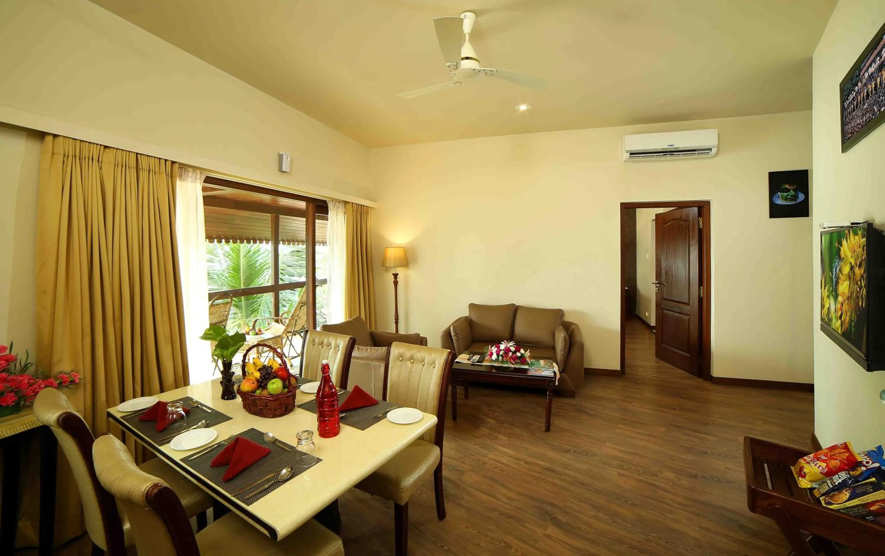 Living room in Uday Samudra Leisure Beach Hotel & Spa