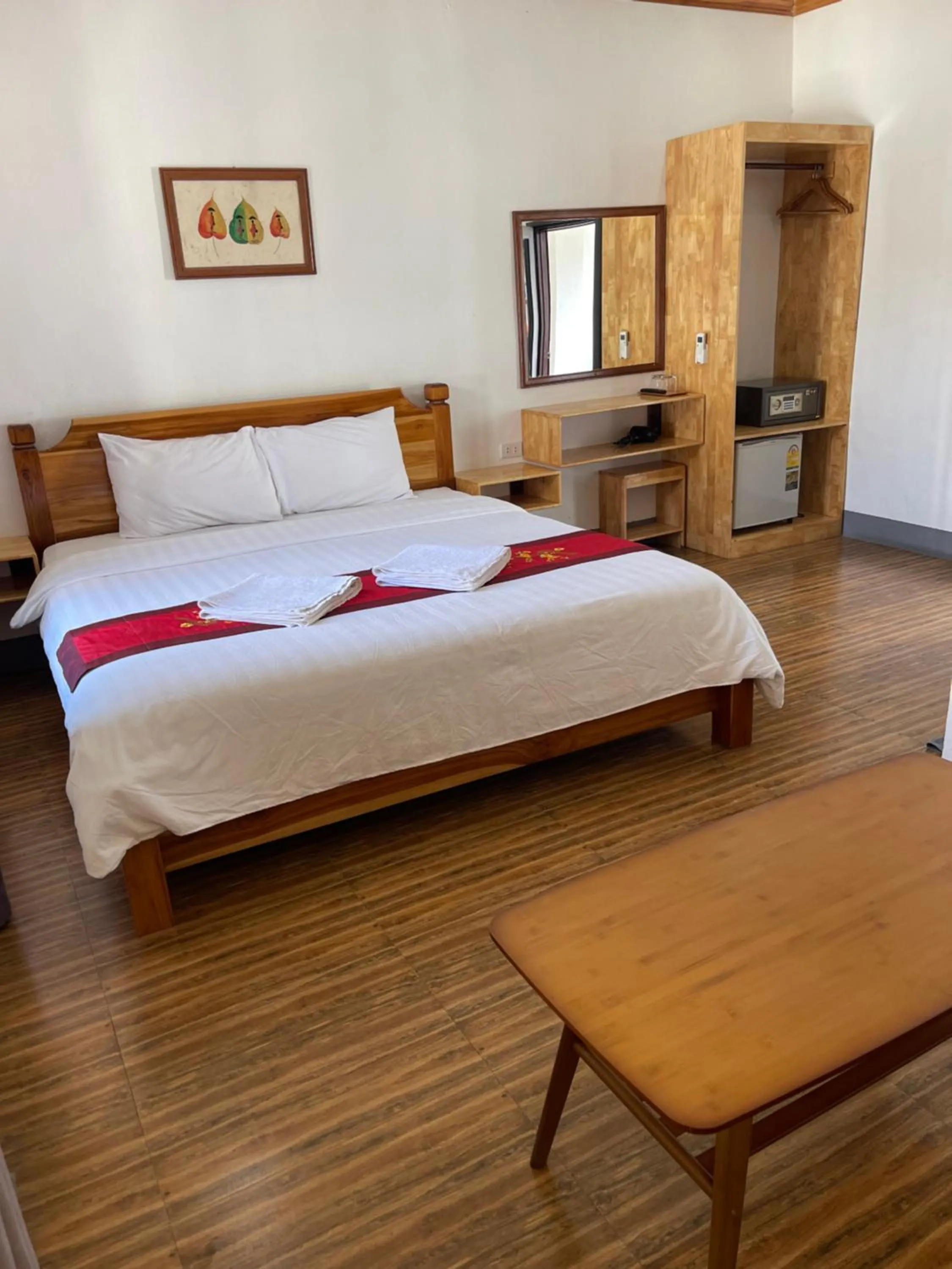 Photo of the whole room, Bed in Liberty Place