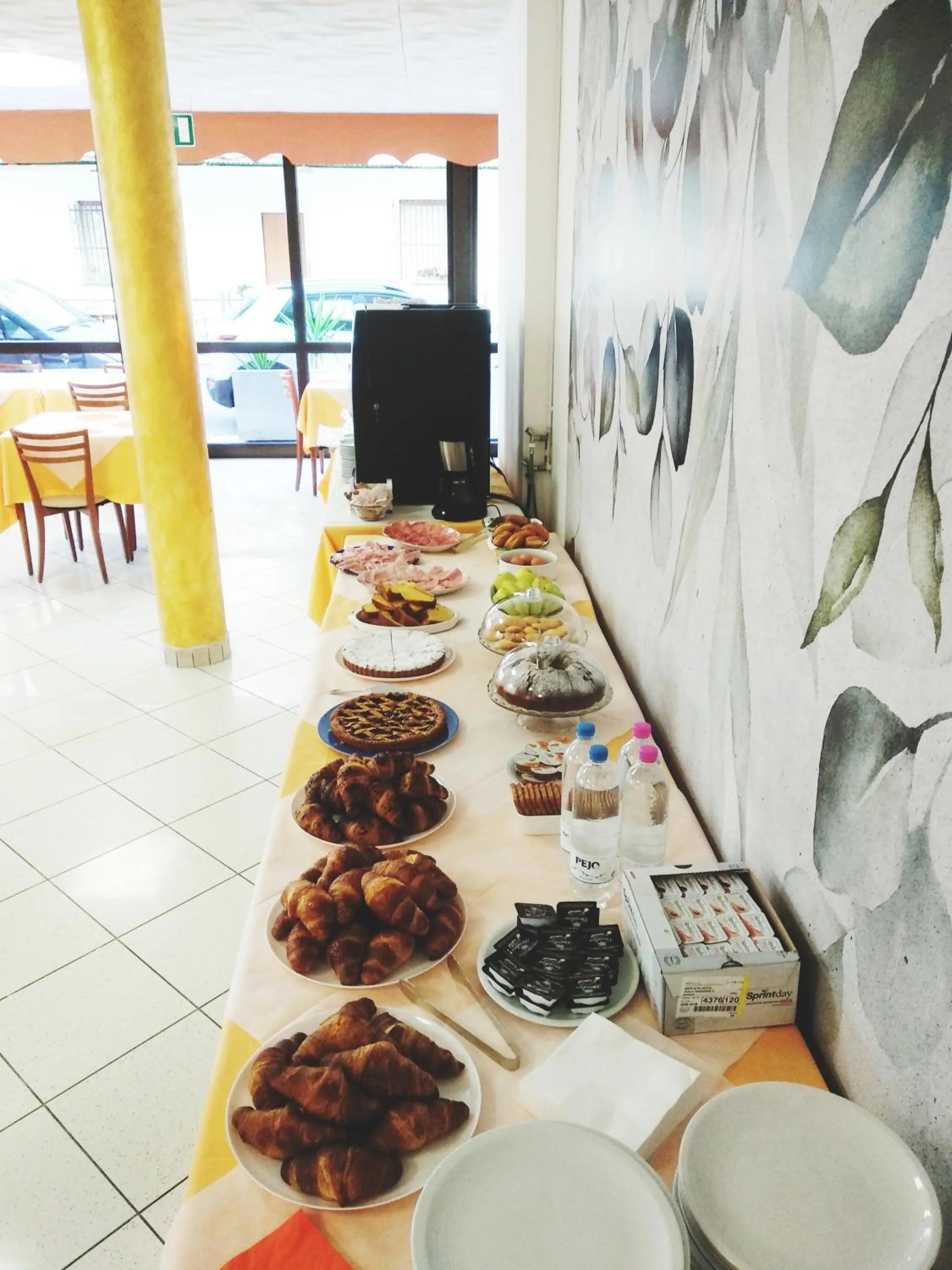 Breakfast in Hotel Zenith