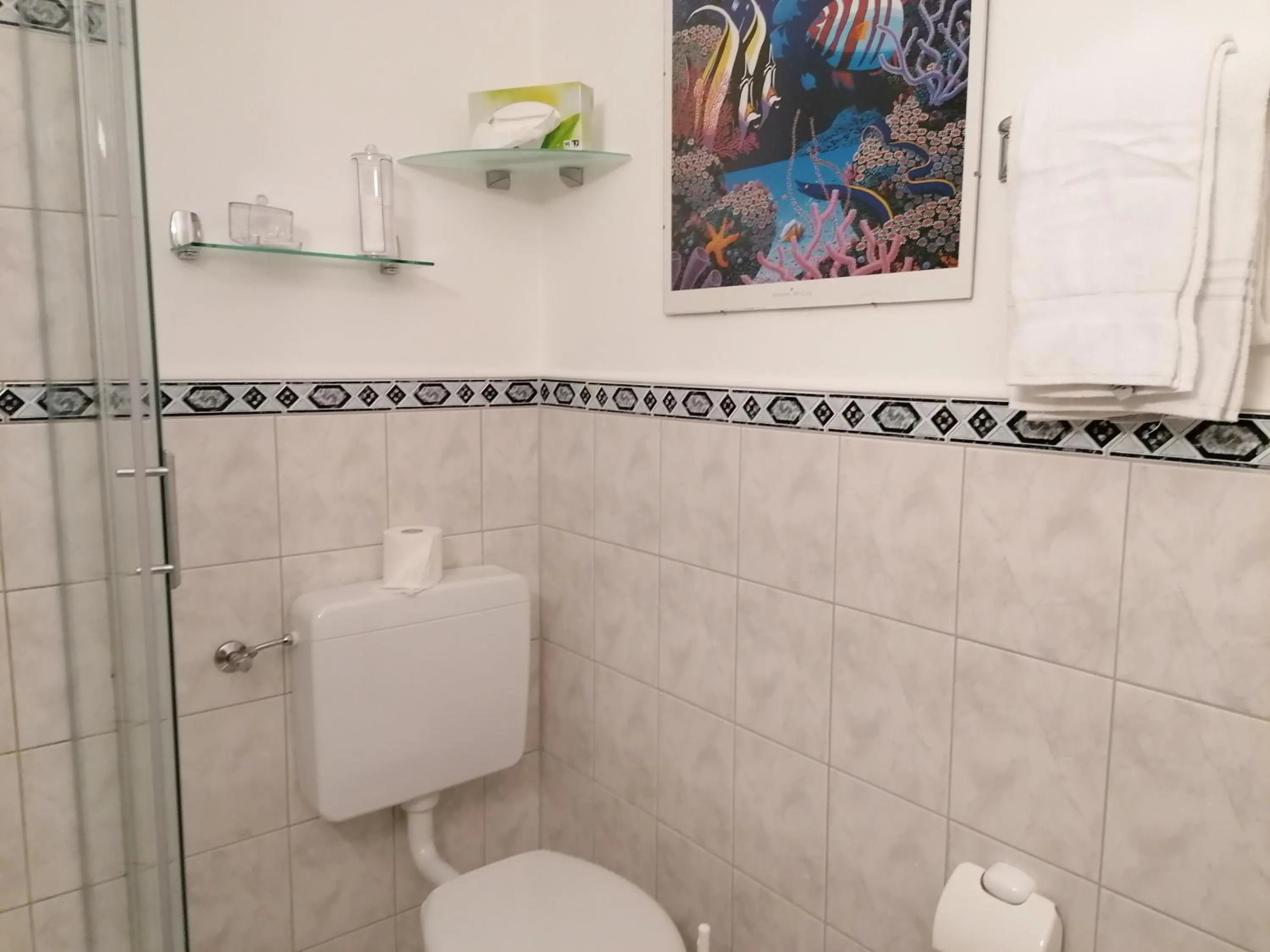 Bathroom in Hotel Möven-Kieker