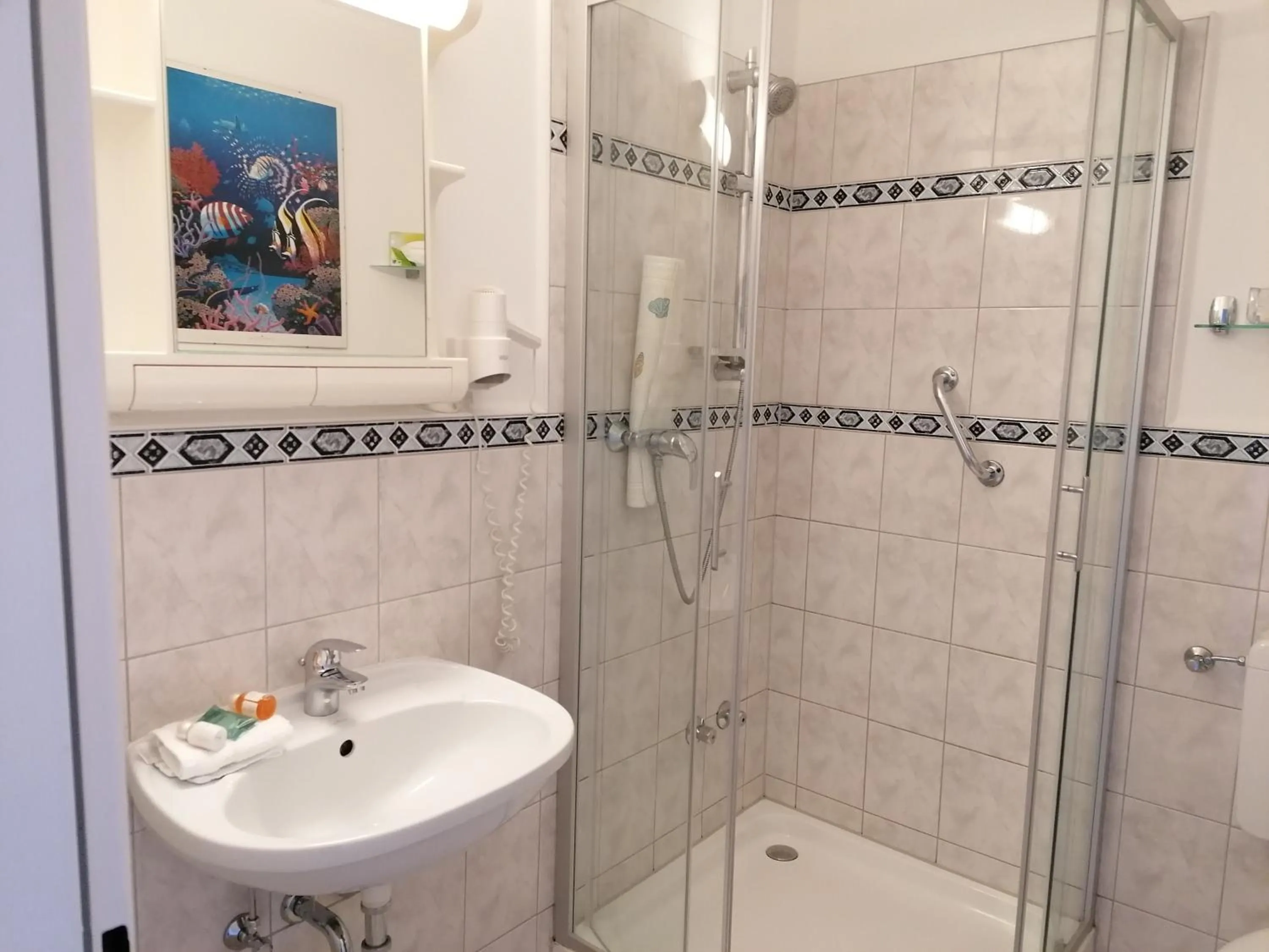 Shower in Hotel Möven-Kieker