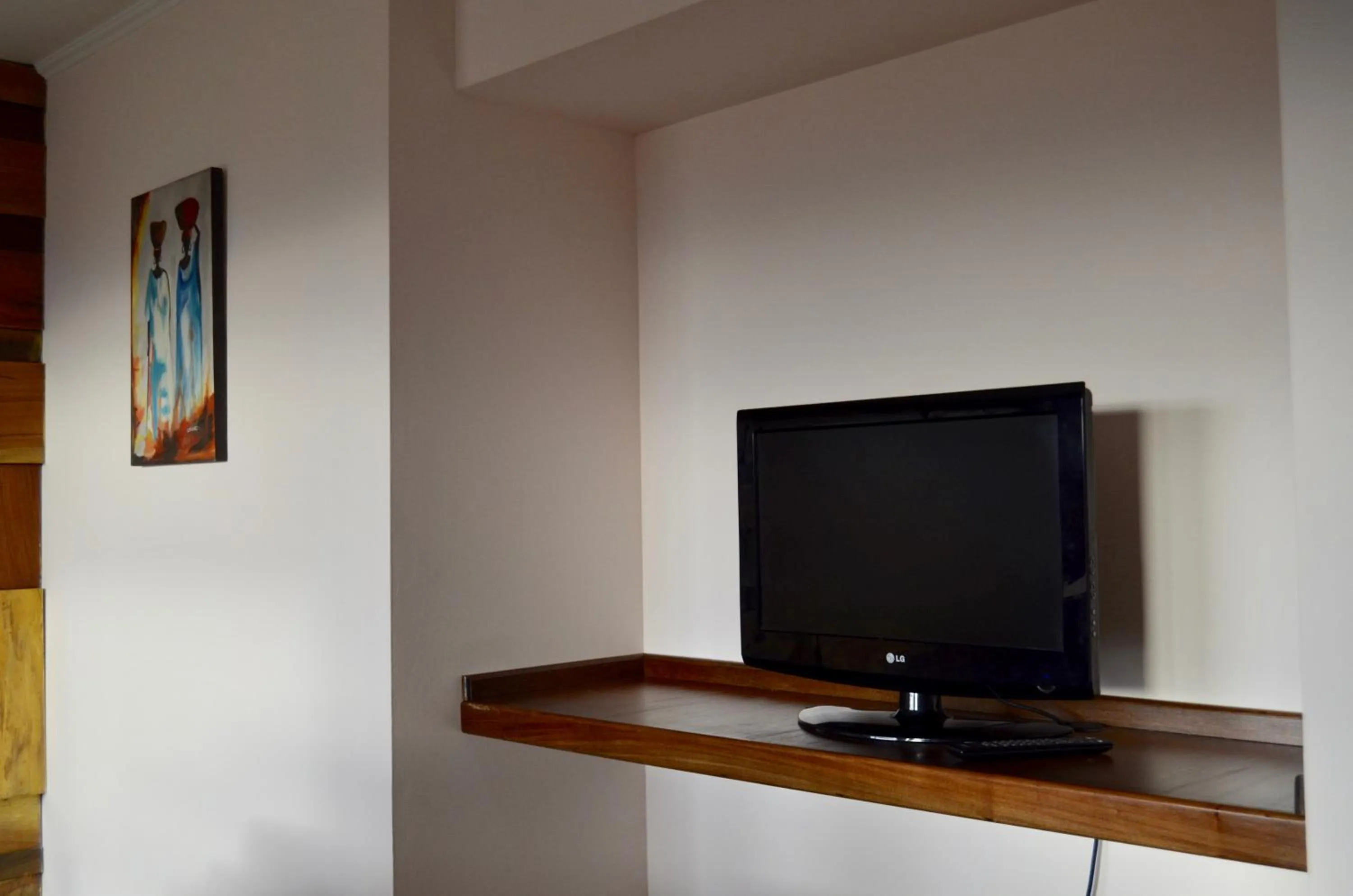 TV and multimedia in Patagonia Austral Suites