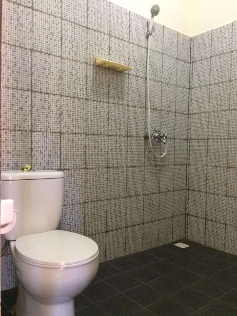 Bathroom in D'Batur Hotel