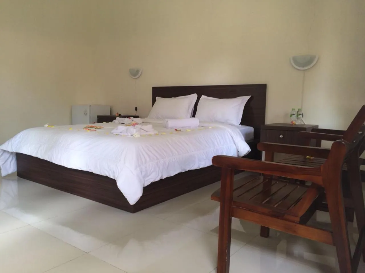 Bed in D'Batur Hotel