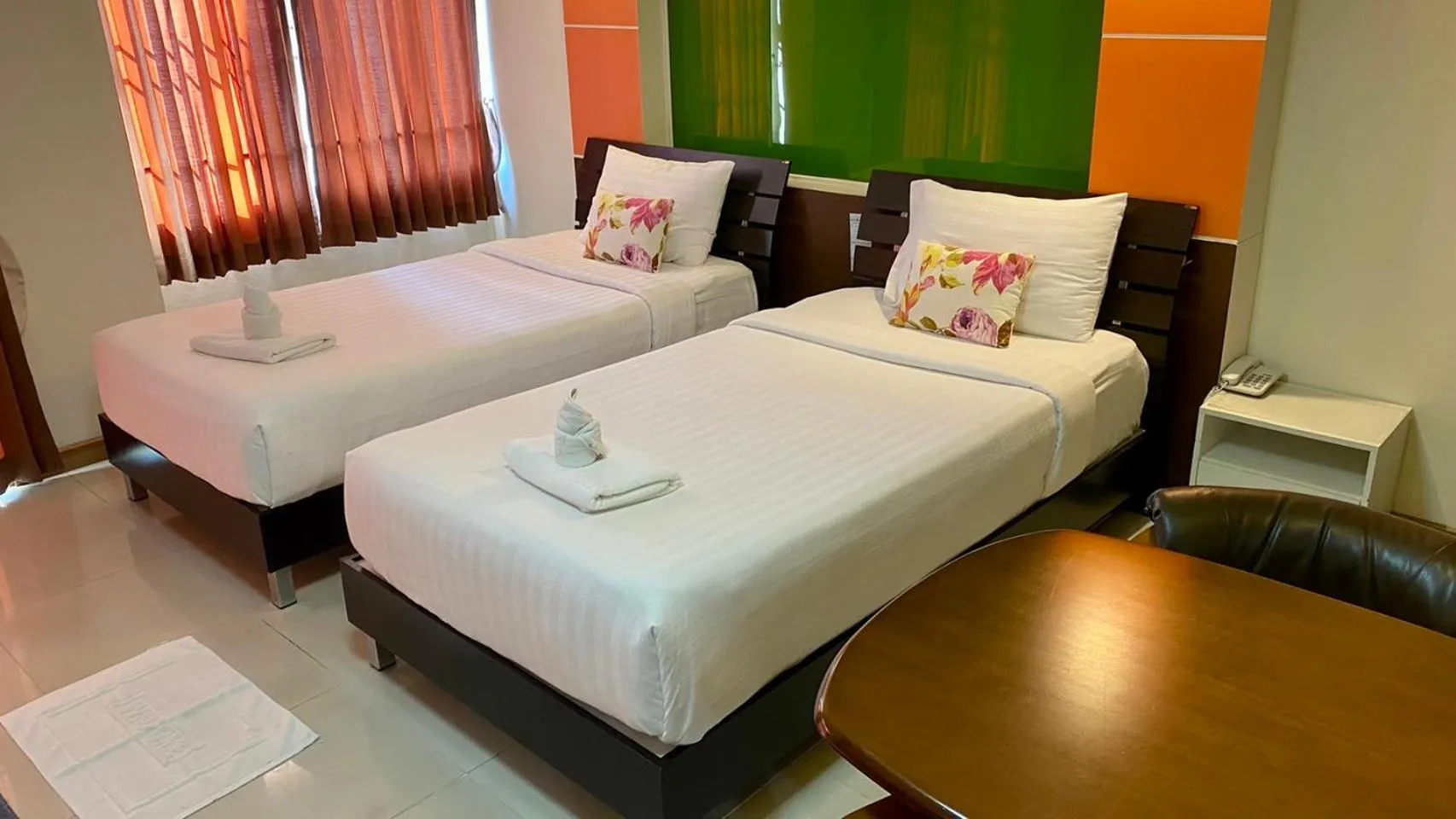 Bed in Kwanruen Resort