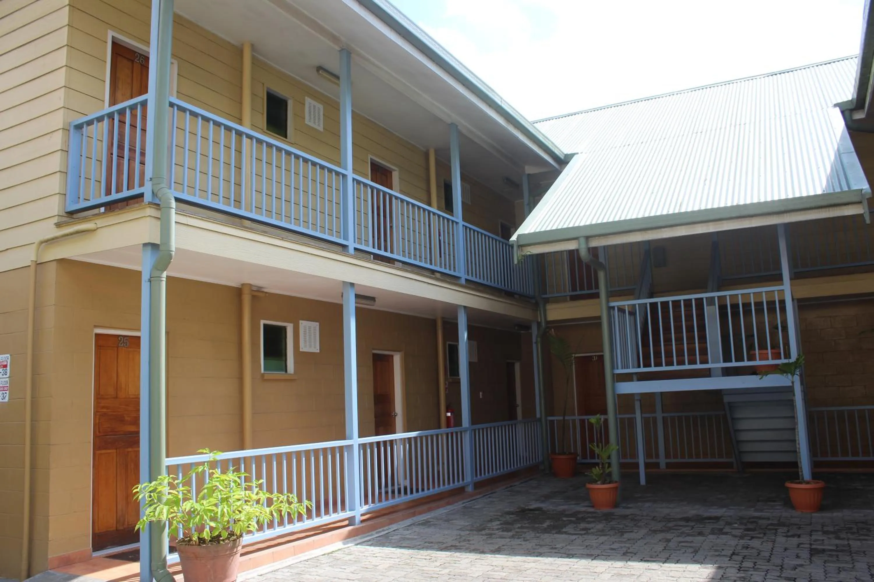 Property building in Taklam Lodge And Tours