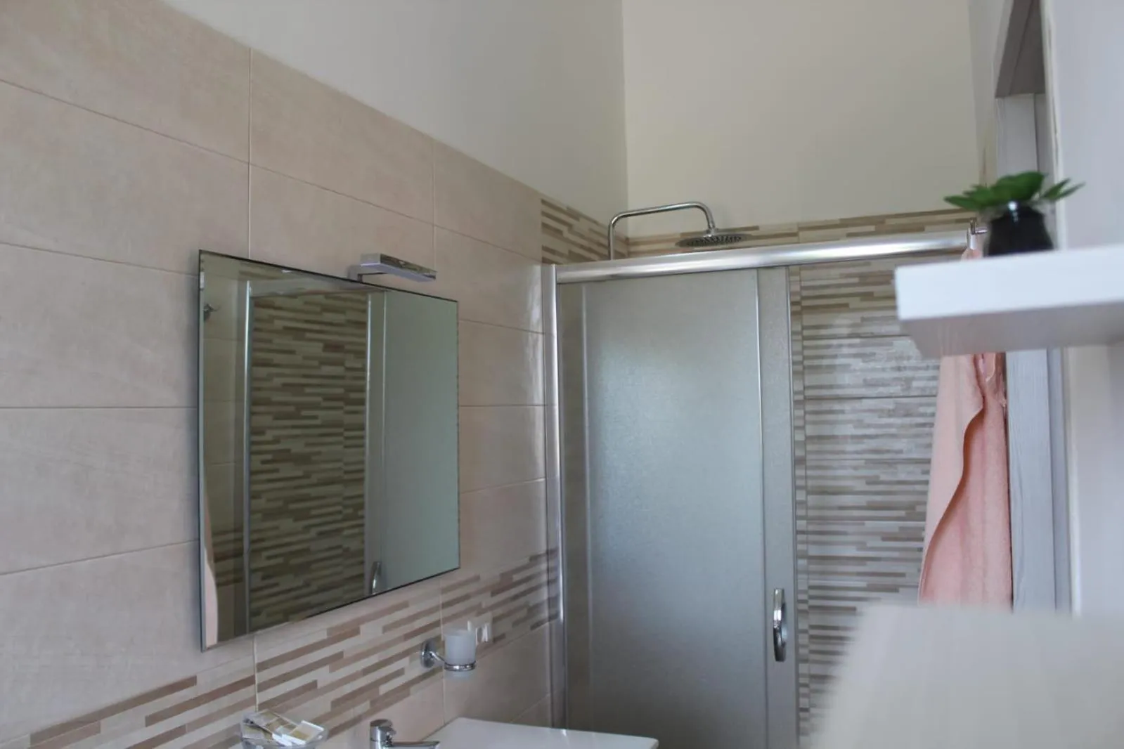 Shower in Krasì B&B