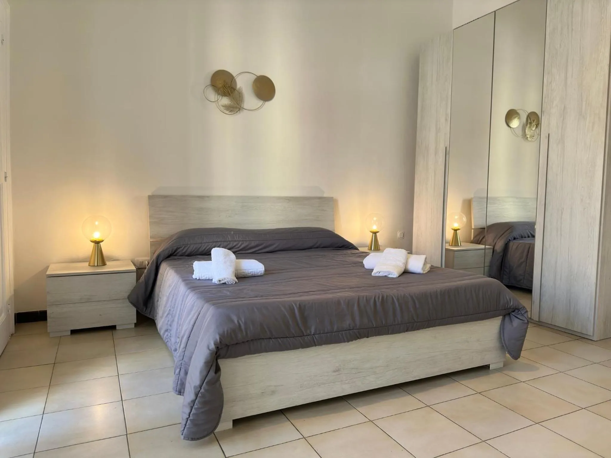 CconfortHotels Appartamento Crispi